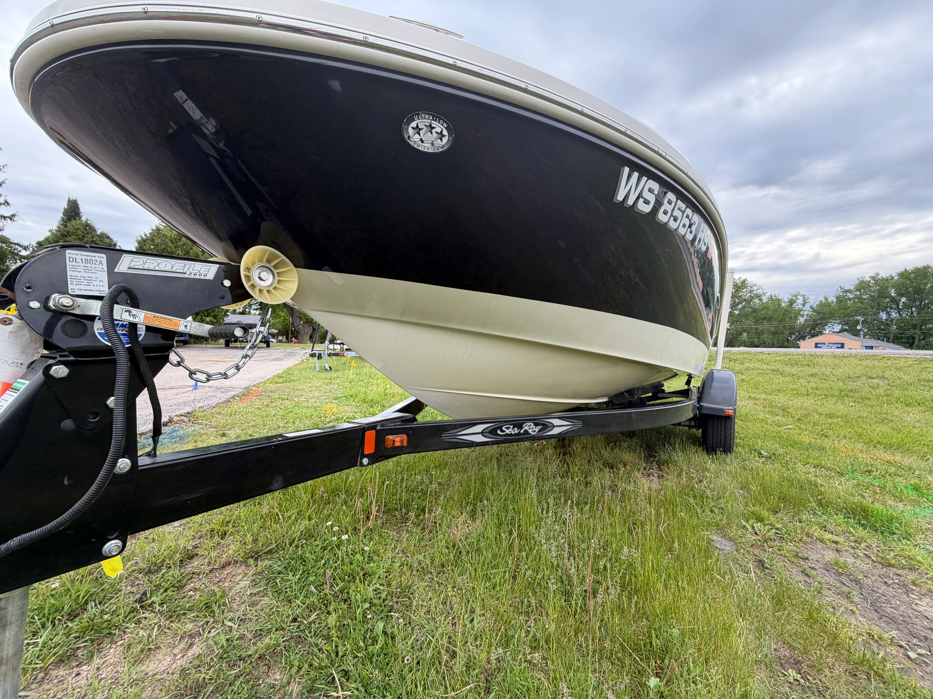 2010 Sea Ray 185 SP/SS Image Thumbnail #10
