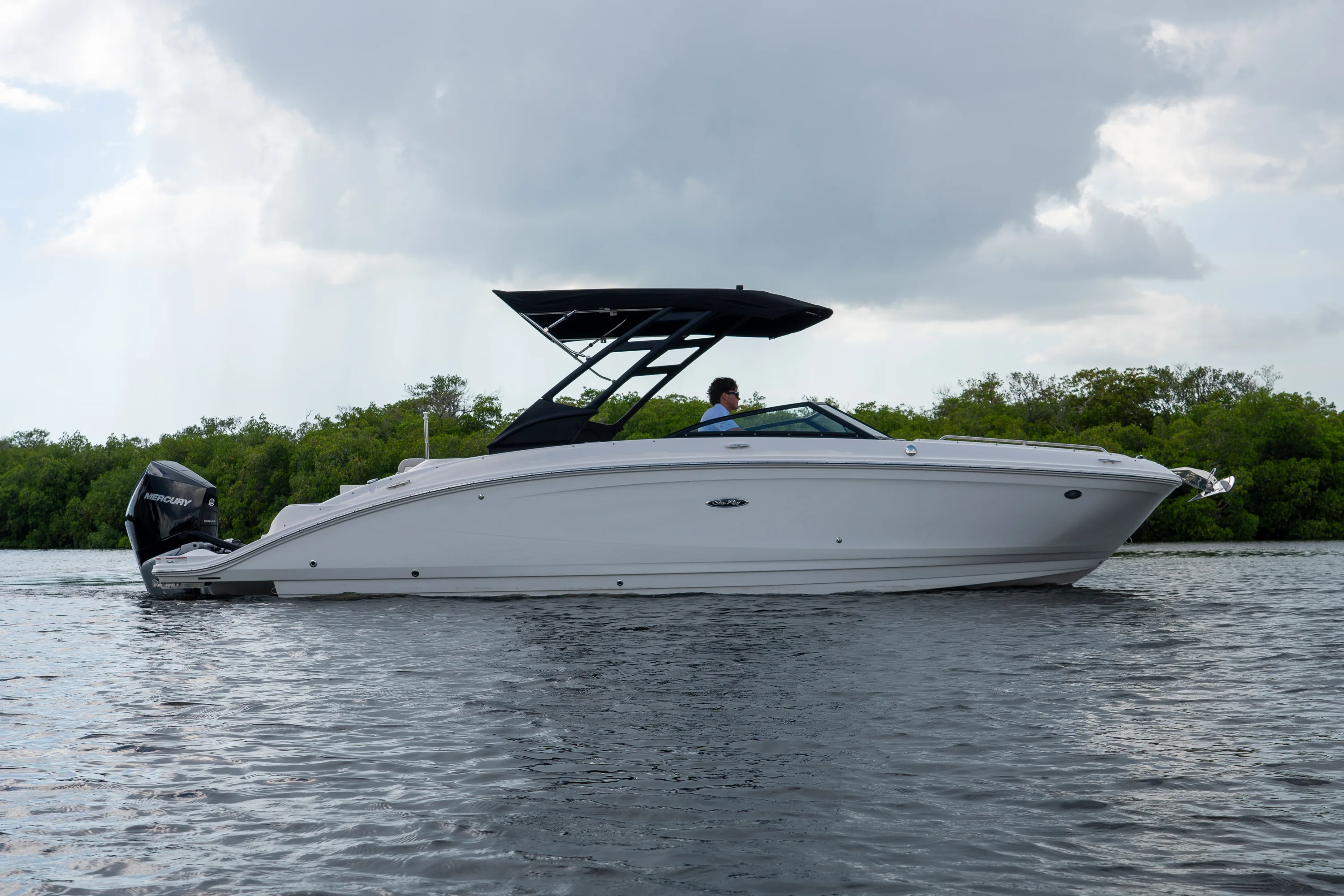 2024 Sea Ray SDX 270 Outboard Image Thumbnail #23