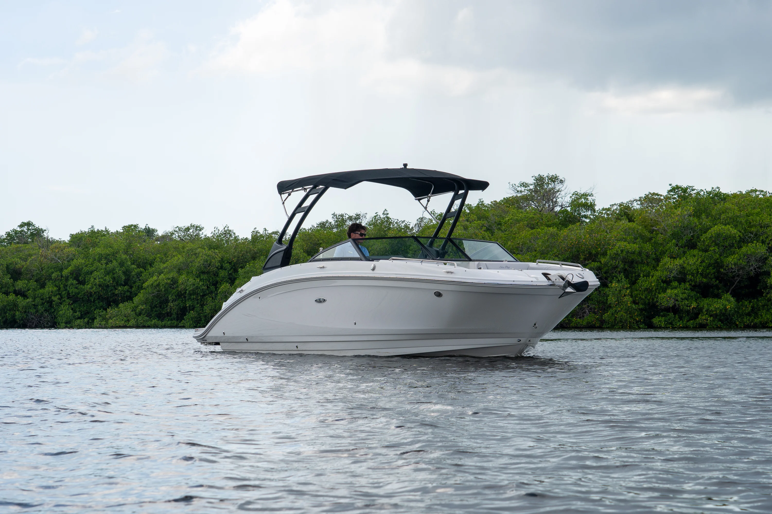 2024 Sea Ray SDX 270 Outboard Image Thumbnail #22