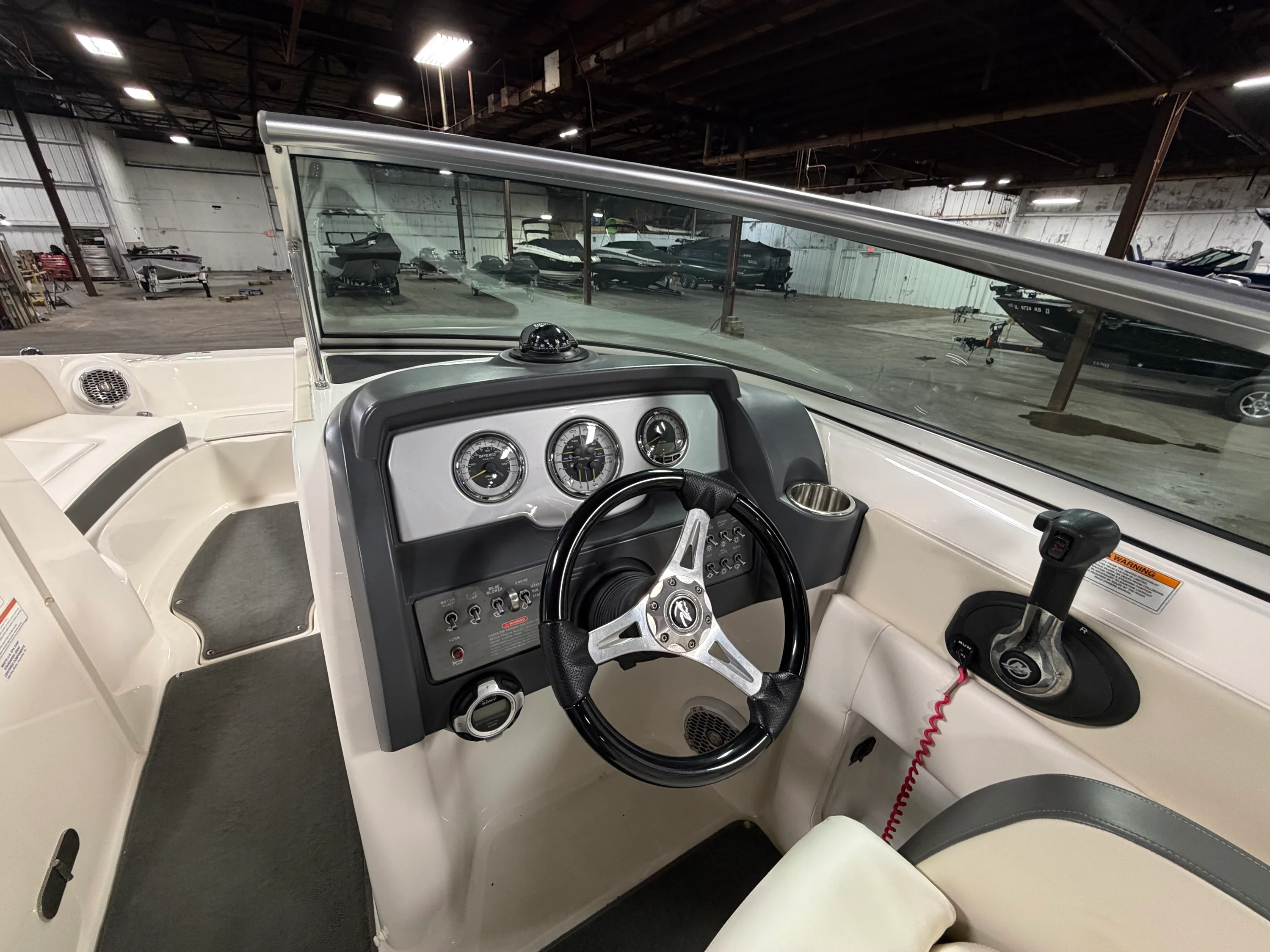 2012 Sea Ray 220 SD Image Thumbnail #14
