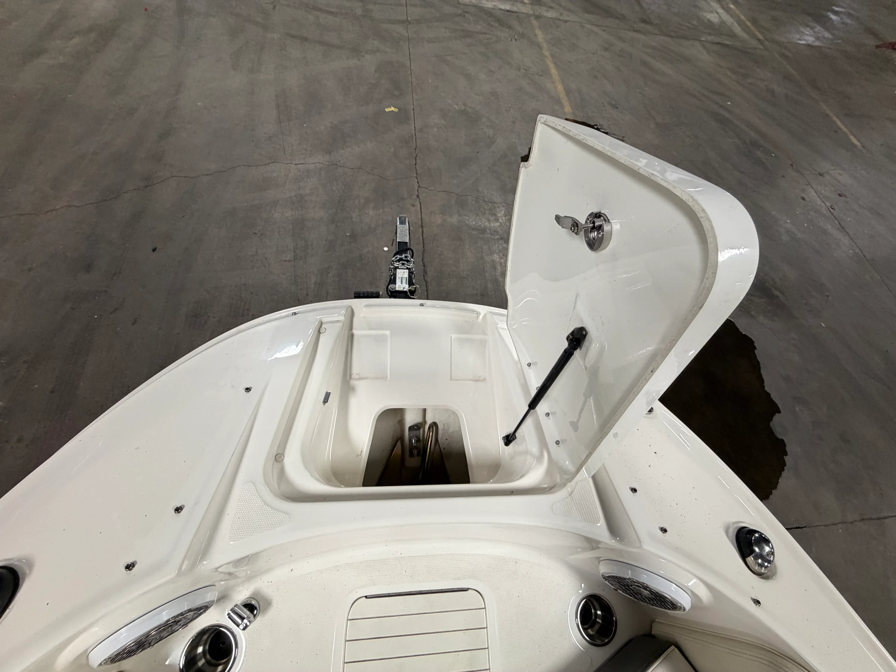 2012 Sea Ray 220 SD Image Thumbnail #31