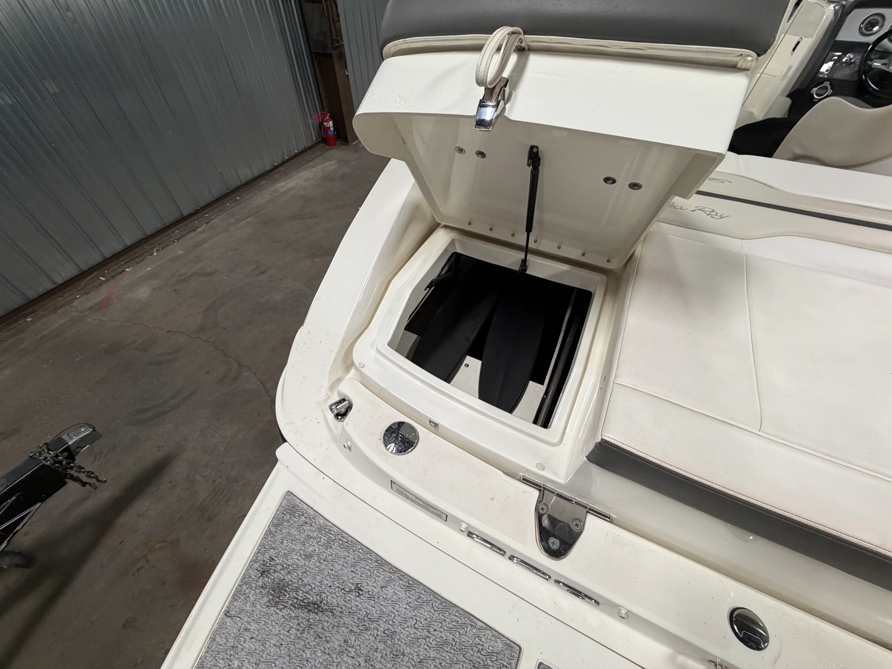 2012 Sea Ray 220 SD Image Thumbnail #45