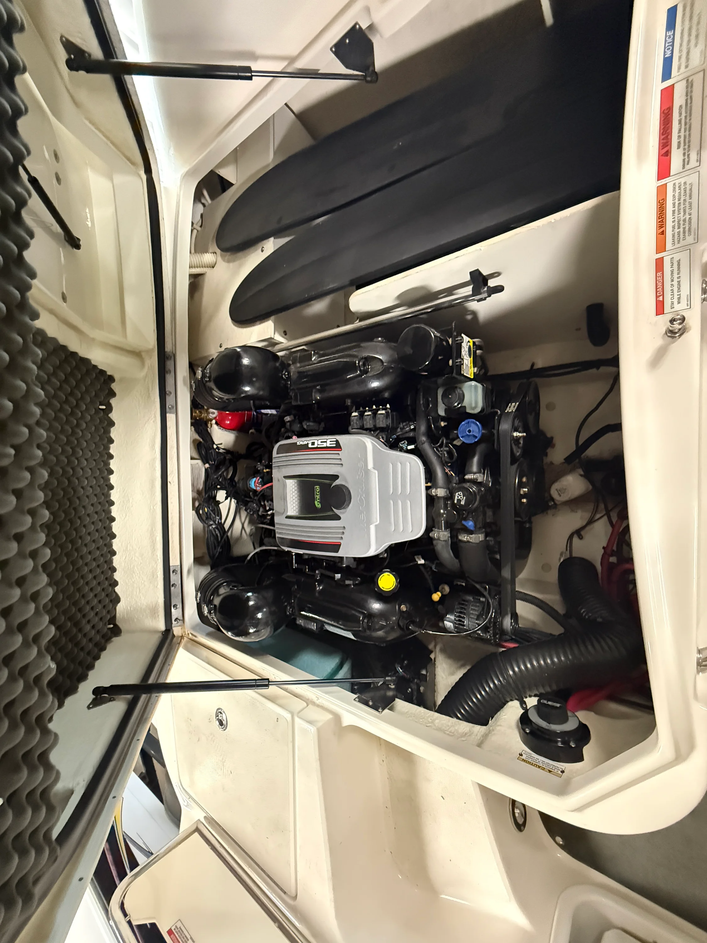 2012 Sea Ray 220 SD Image Thumbnail #82
