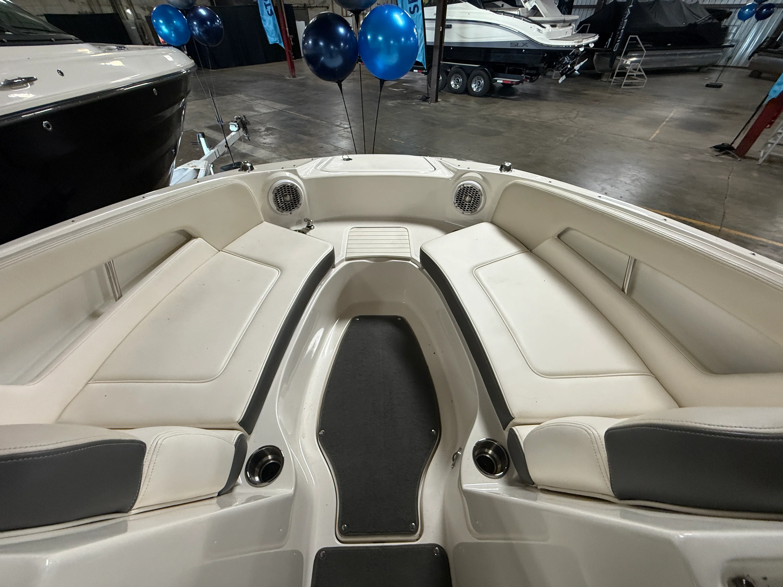 2012 Sea Ray 220 SD Image Thumbnail #63