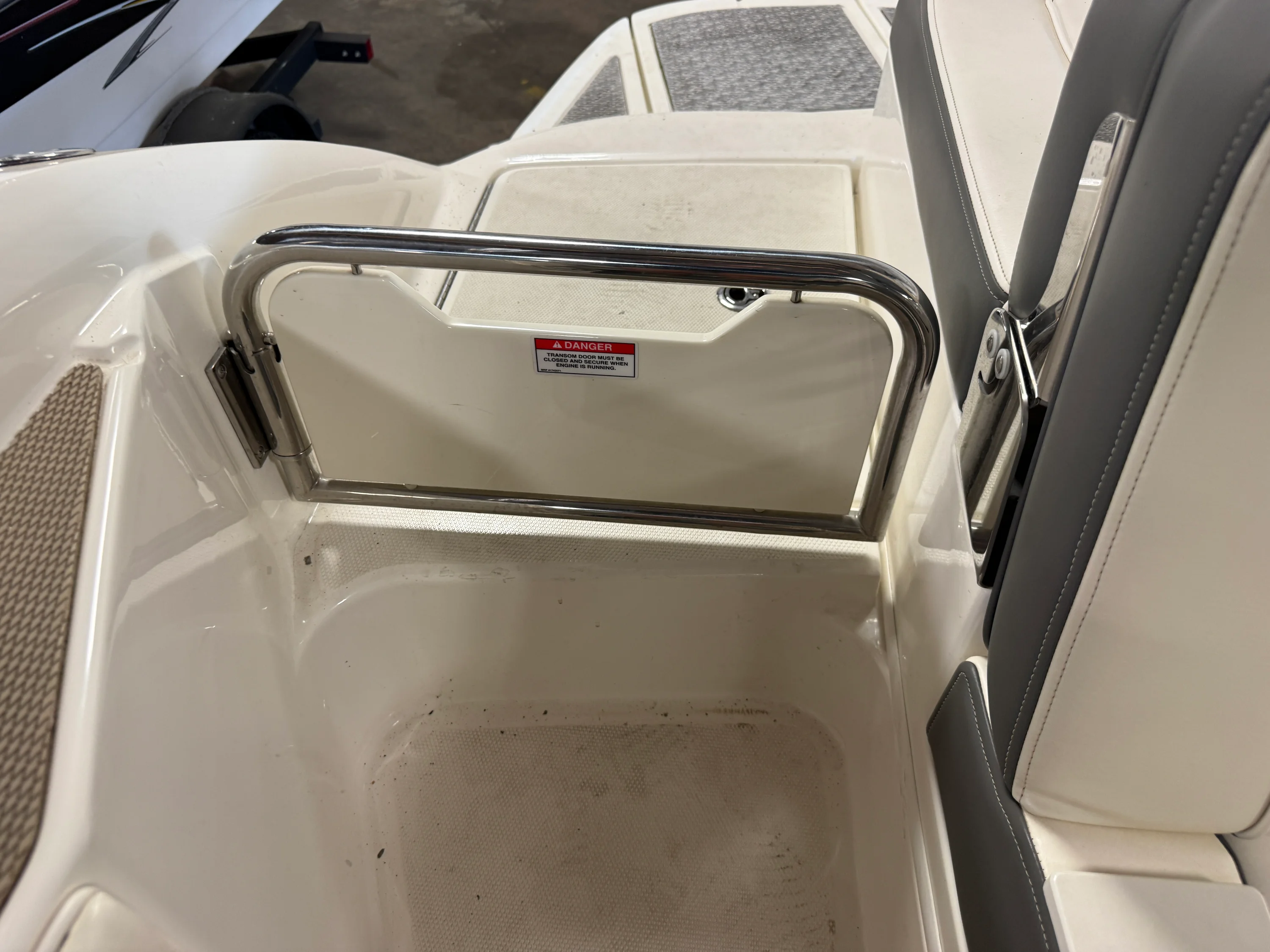 2012 Sea Ray 220 SD Image Thumbnail #87