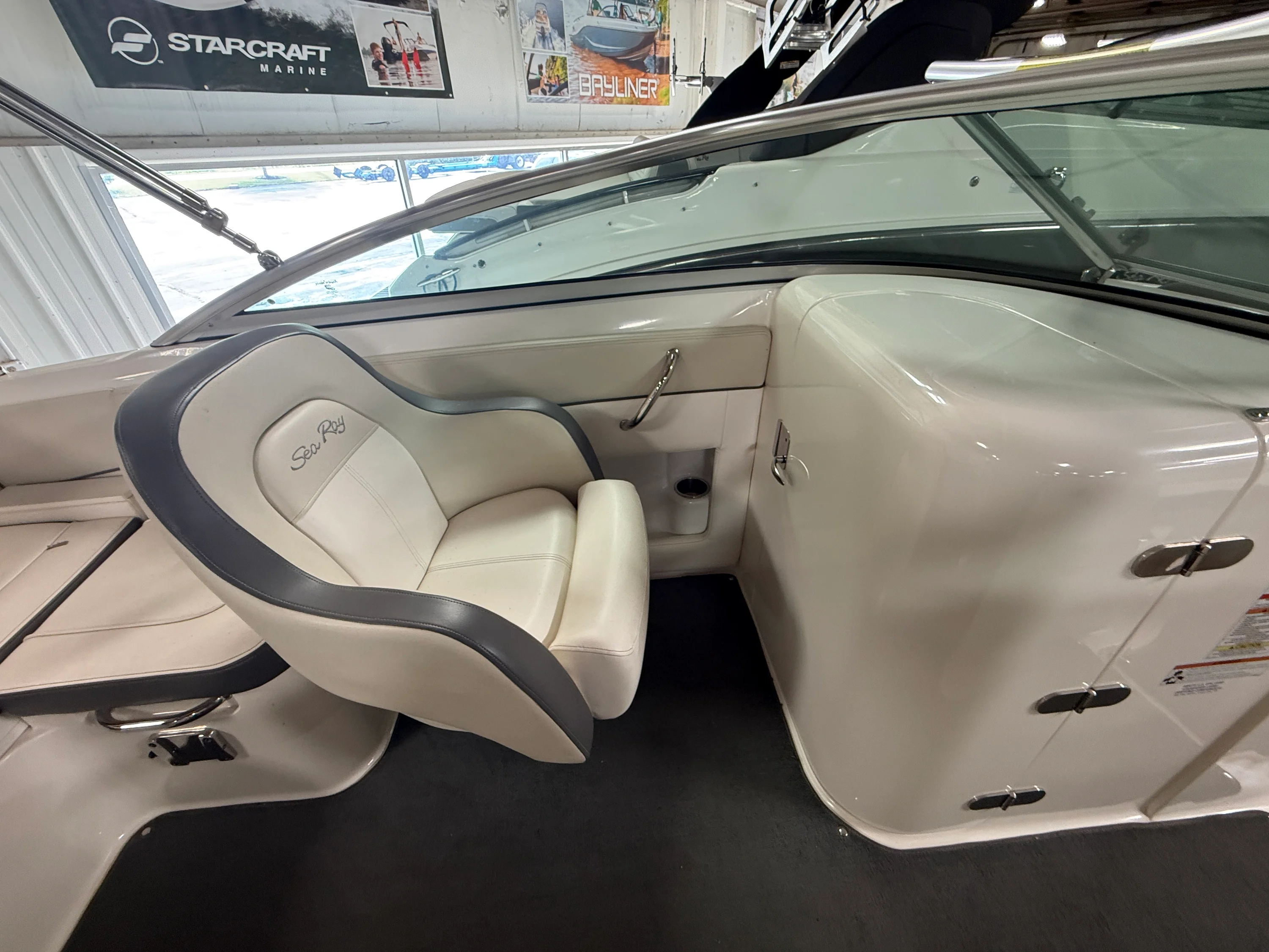 2012 Sea Ray 220 SD Image Thumbnail #70
