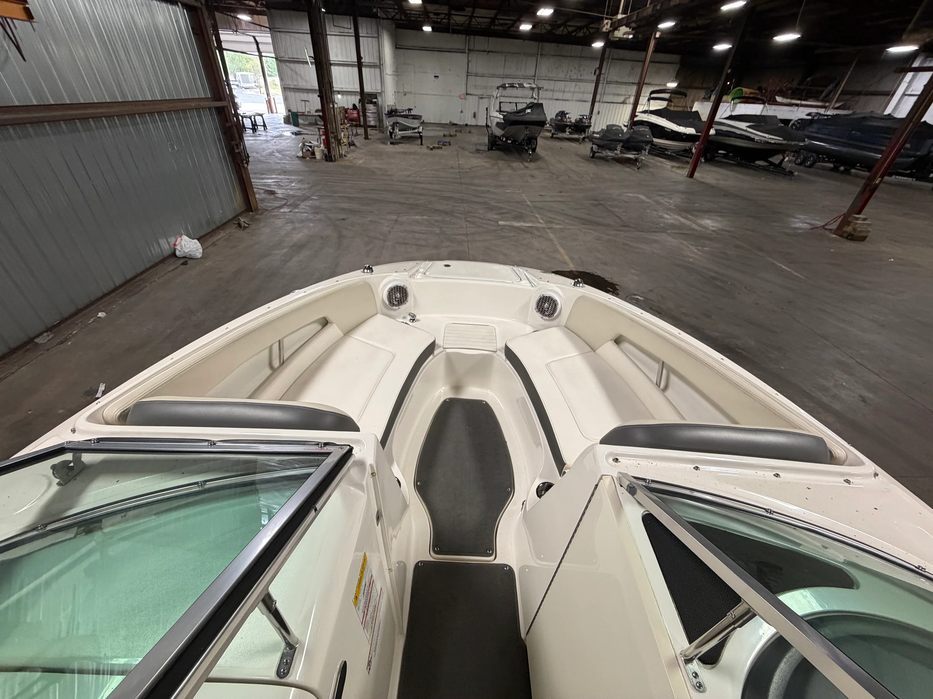 2012 Sea Ray 220 SD Image Thumbnail #25