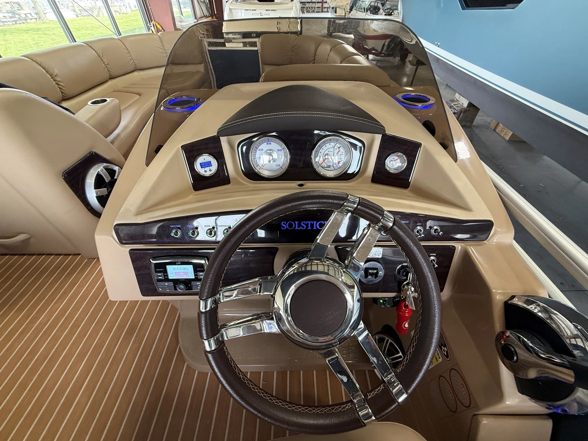 2015 Harris 240 SOLSTICE Image Thumbnail #12