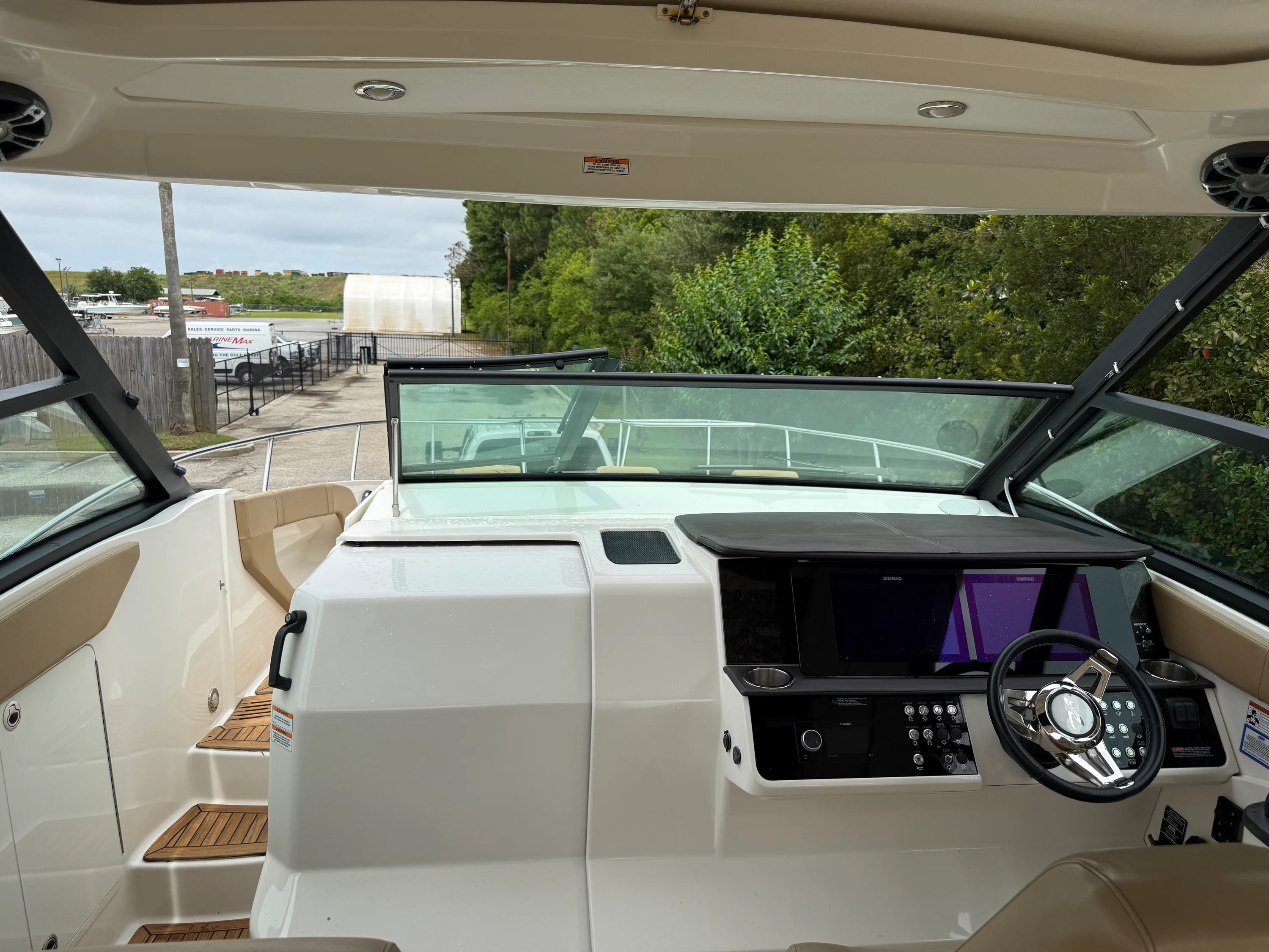 2020 Sea Ray 320 SUNDANCER Image Thumbnail #21