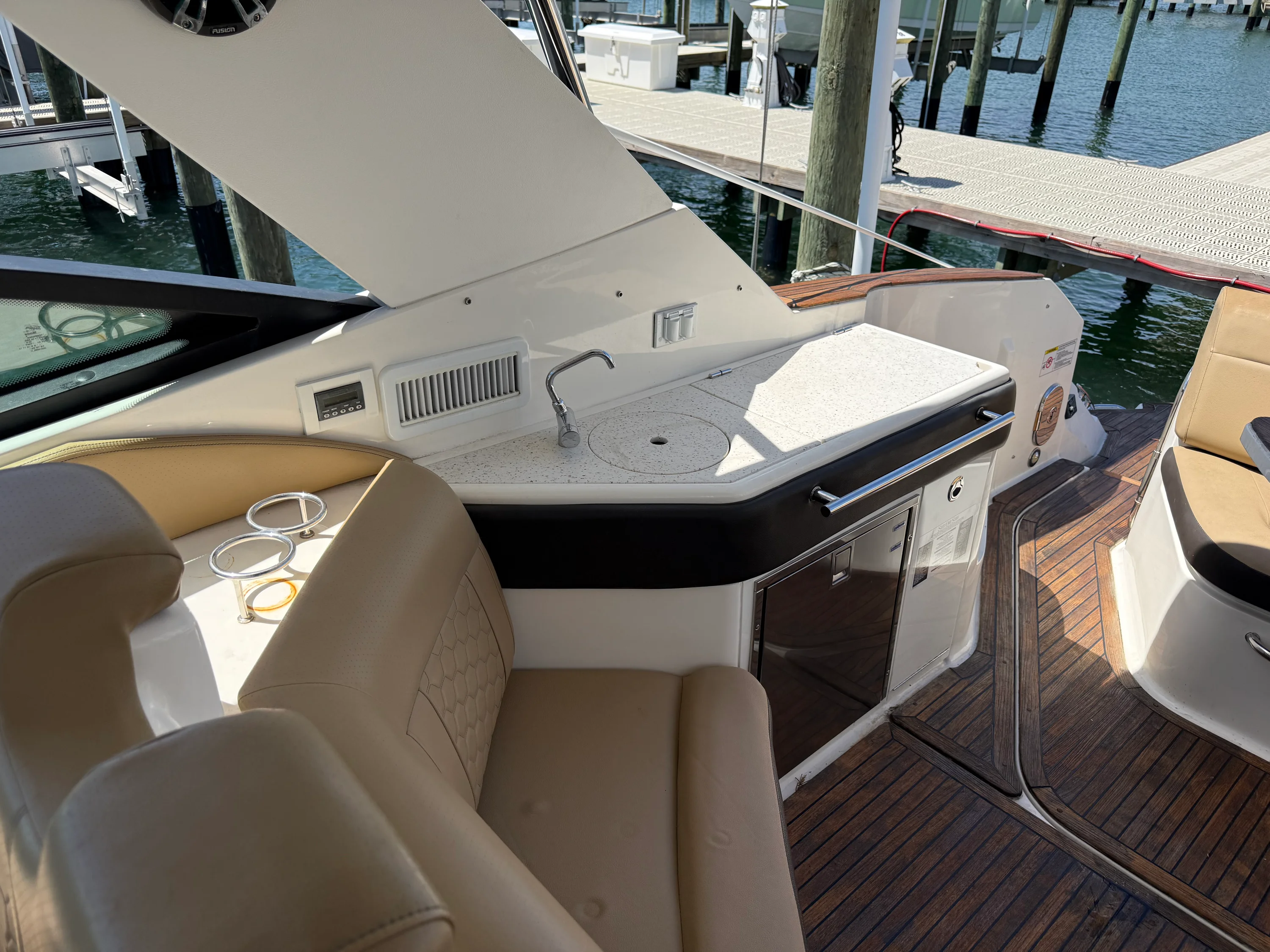 2020 Sea Ray 320 SUNDANCER Image Thumbnail #37