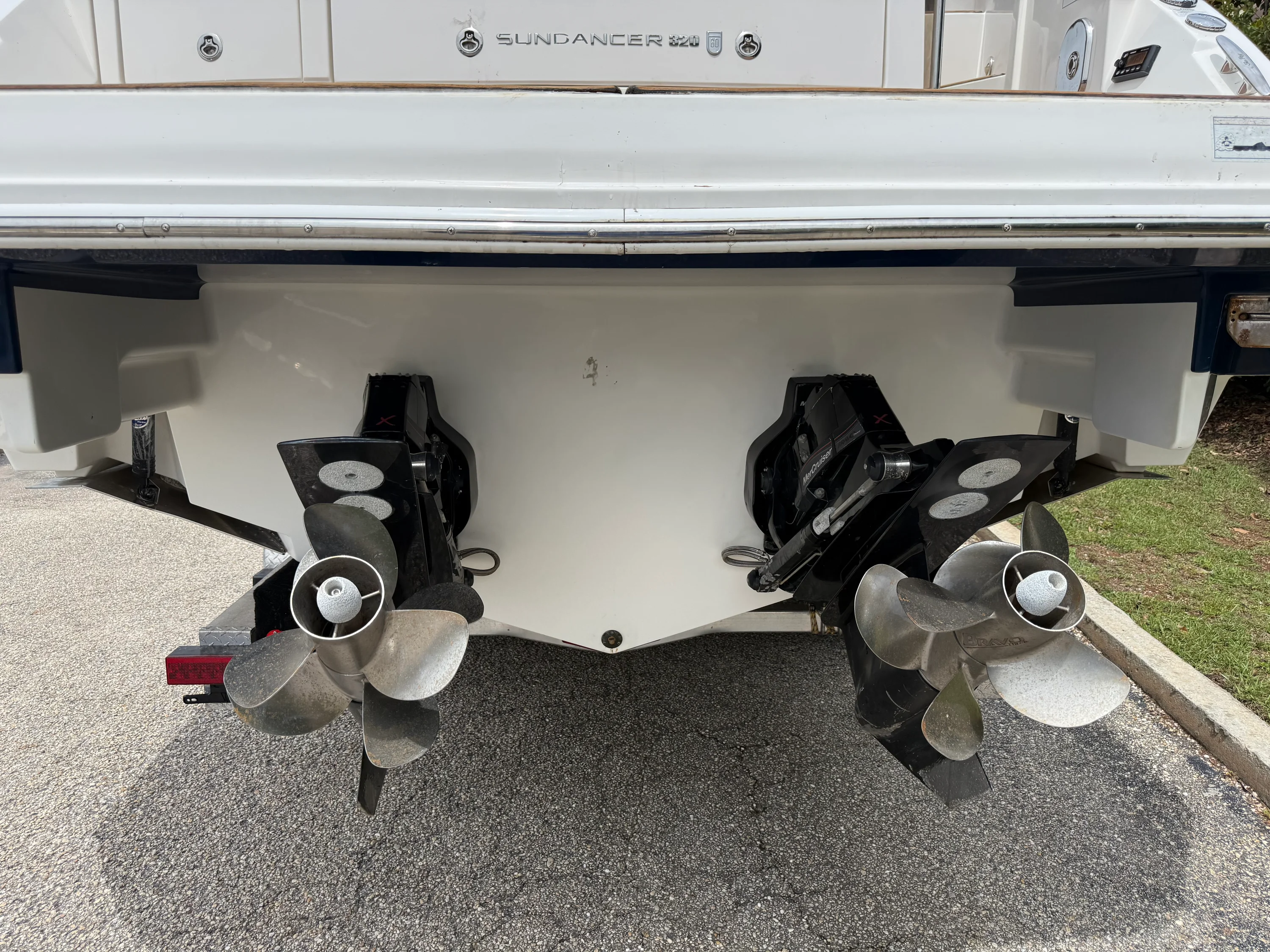 2020 Sea Ray 320 SUNDANCER Image Thumbnail #17