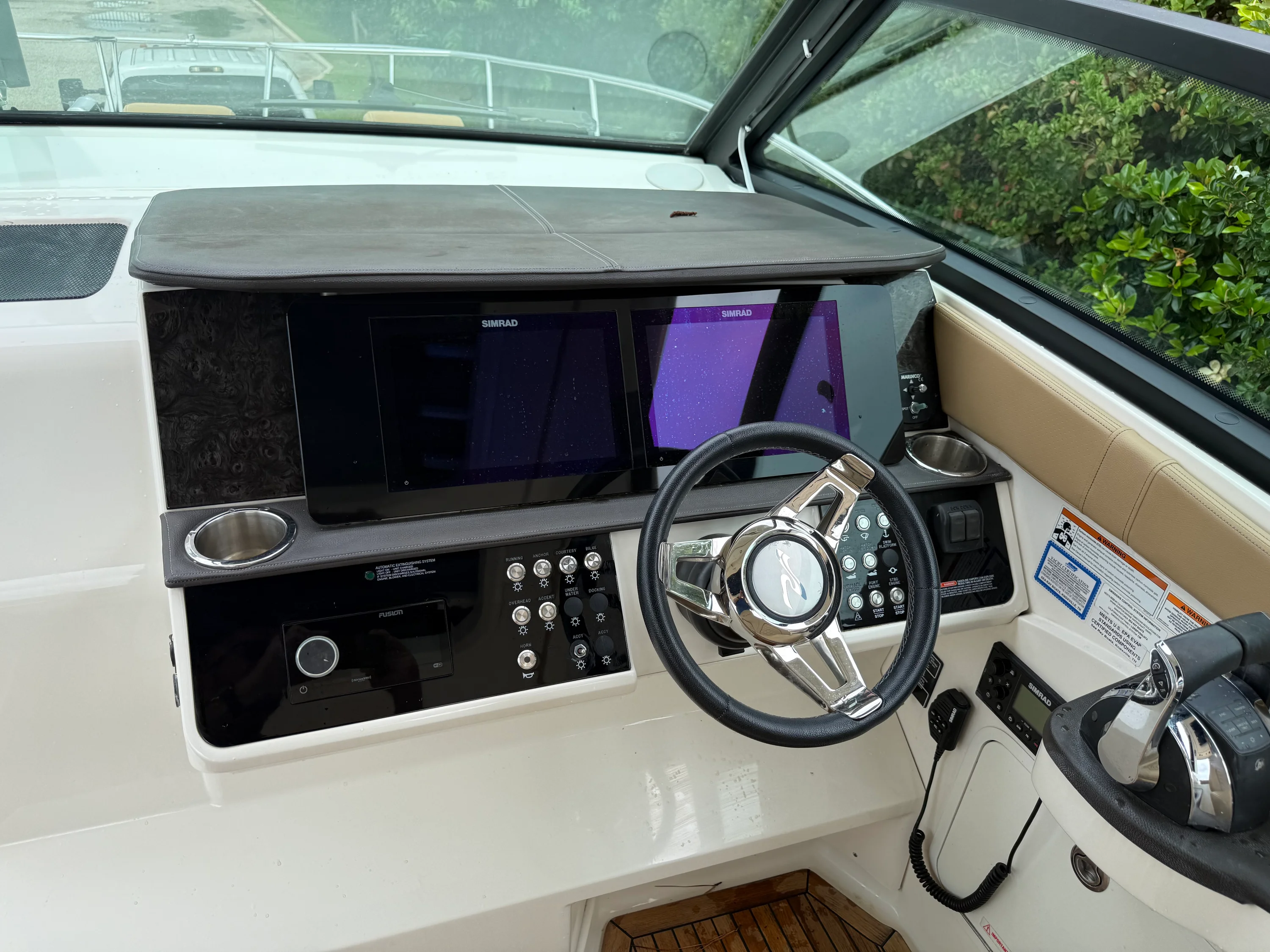 2020 Sea Ray 320 SUNDANCER Image Thumbnail #19