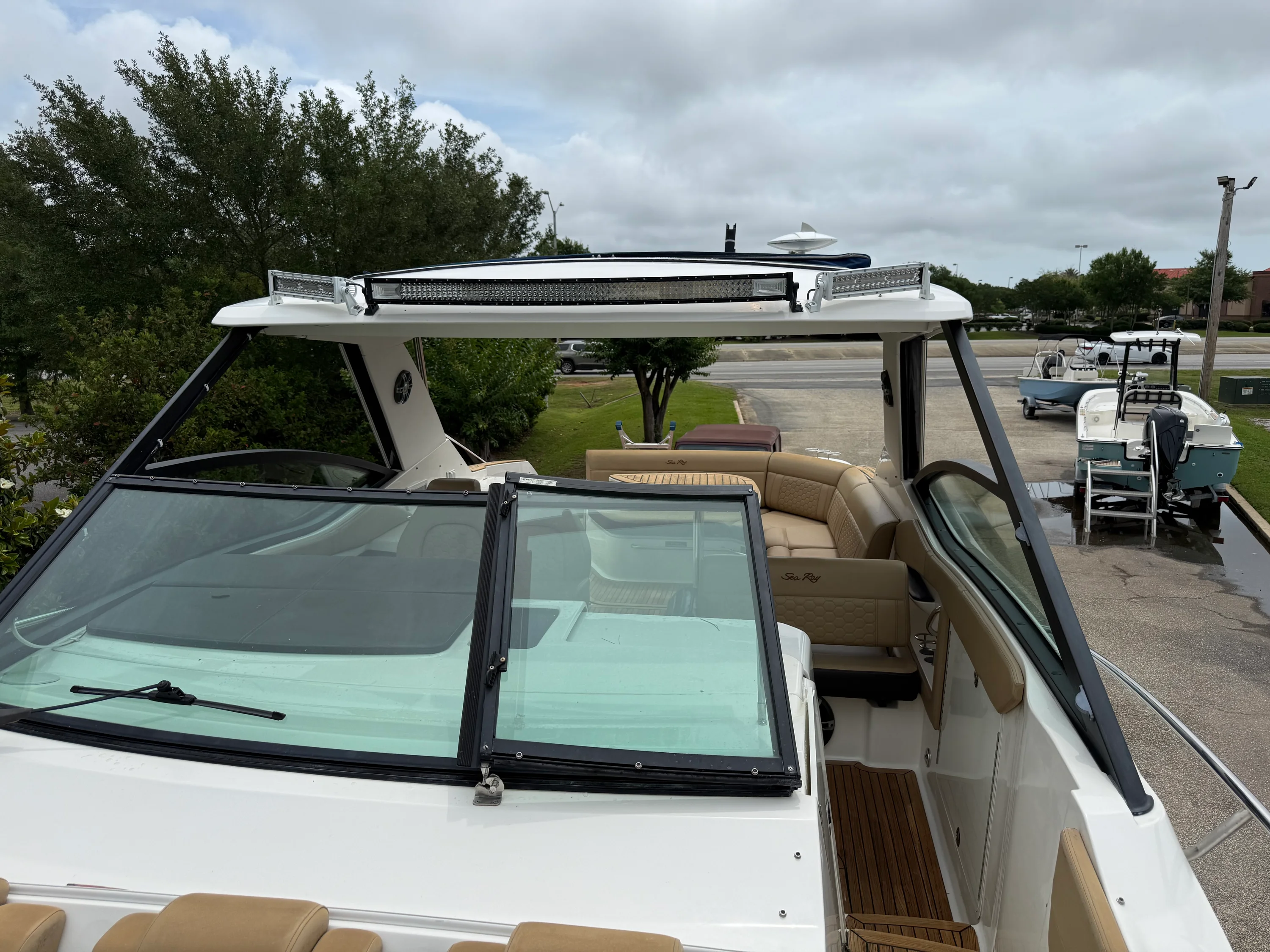 2020 Sea Ray 320 SUNDANCER Image Thumbnail #40