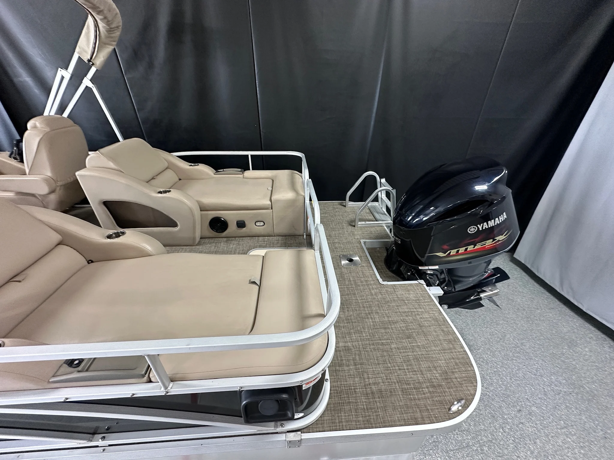 2016 G3 Boats SUNCATCHER X324SS Image Thumbnail #6