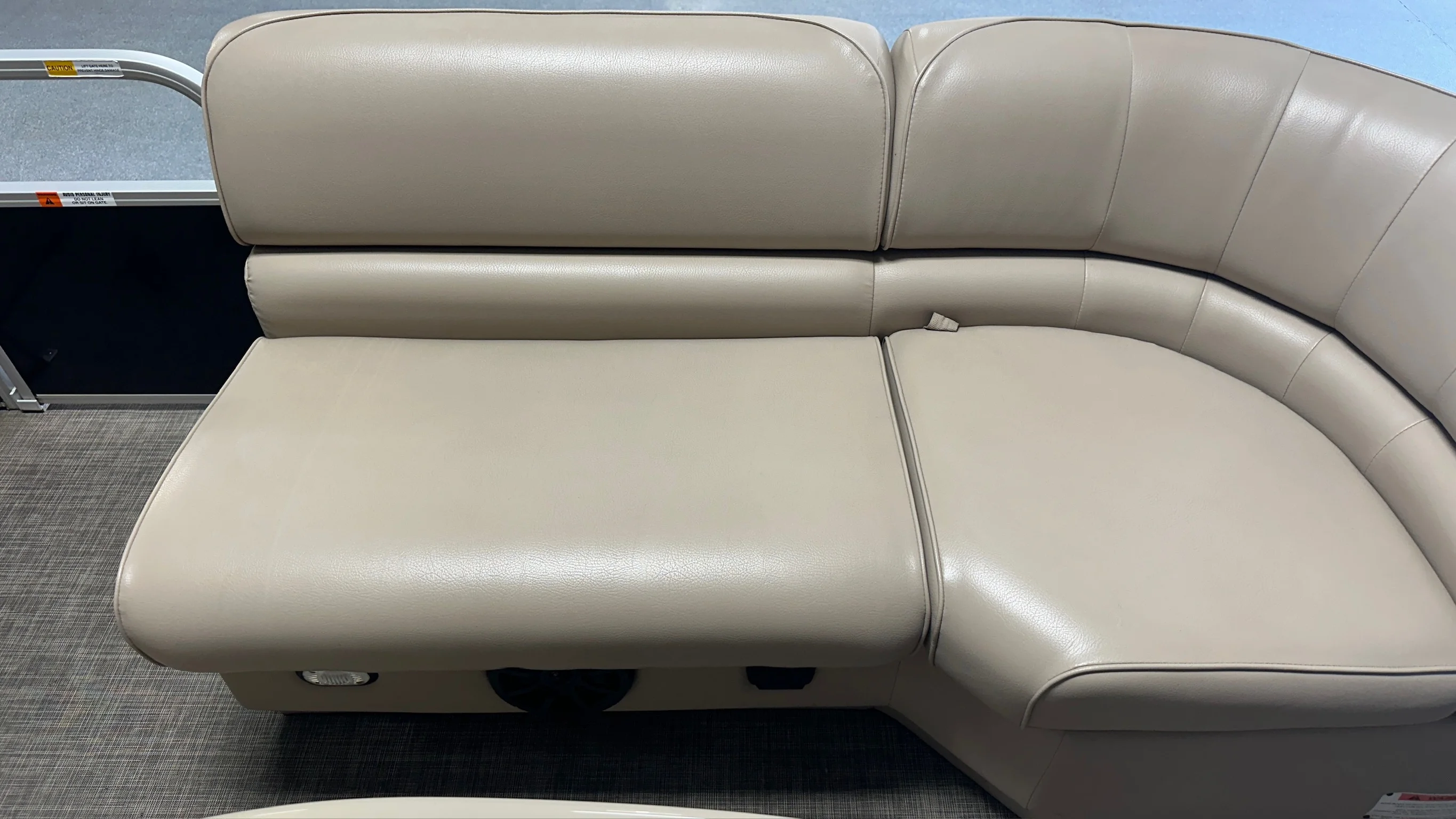 2016 G3 Boats SUNCATCHER X324SS Image Thumbnail #17