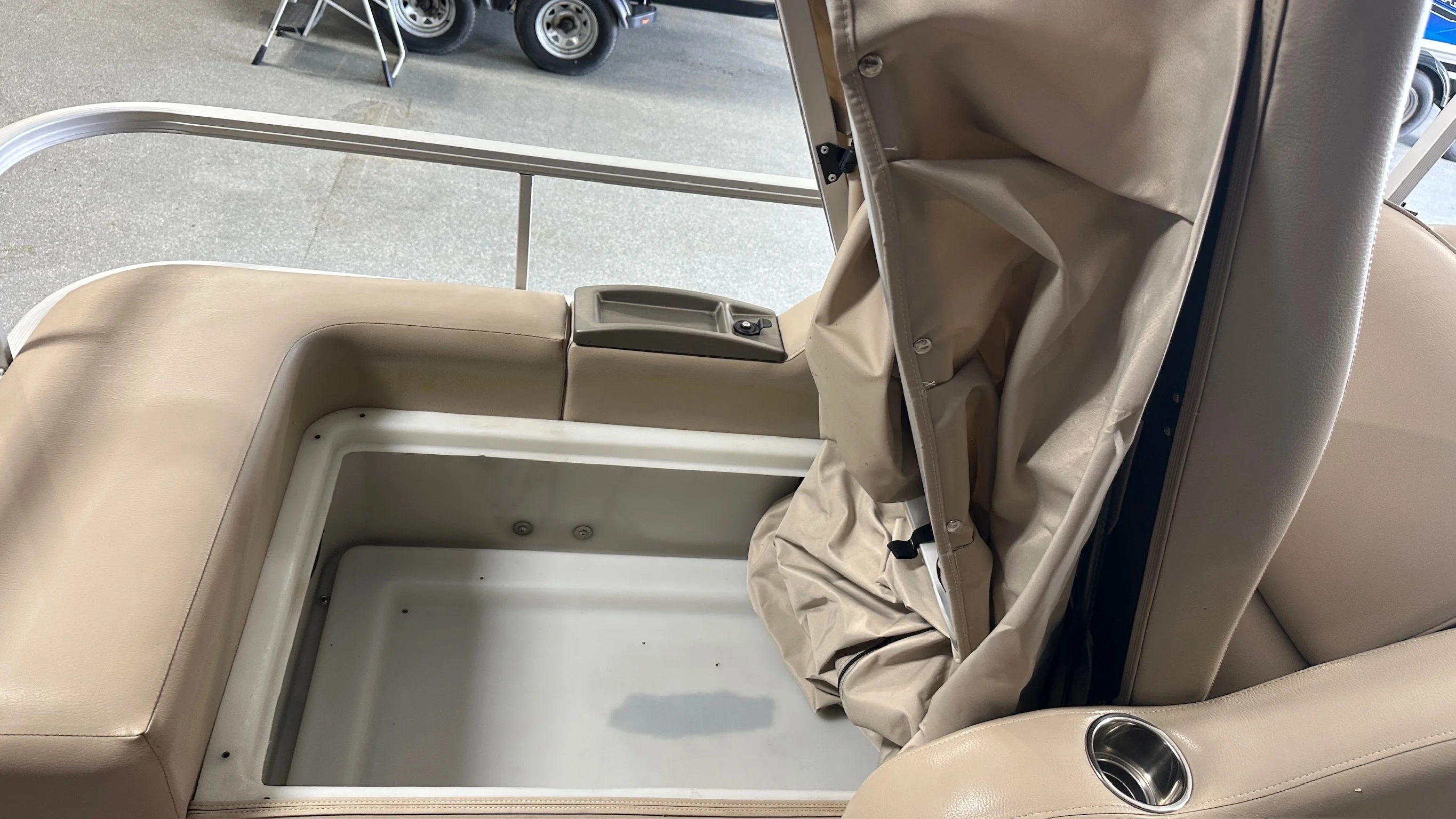 2016 G3 Boats SUNCATCHER X324SS Image Thumbnail #53
