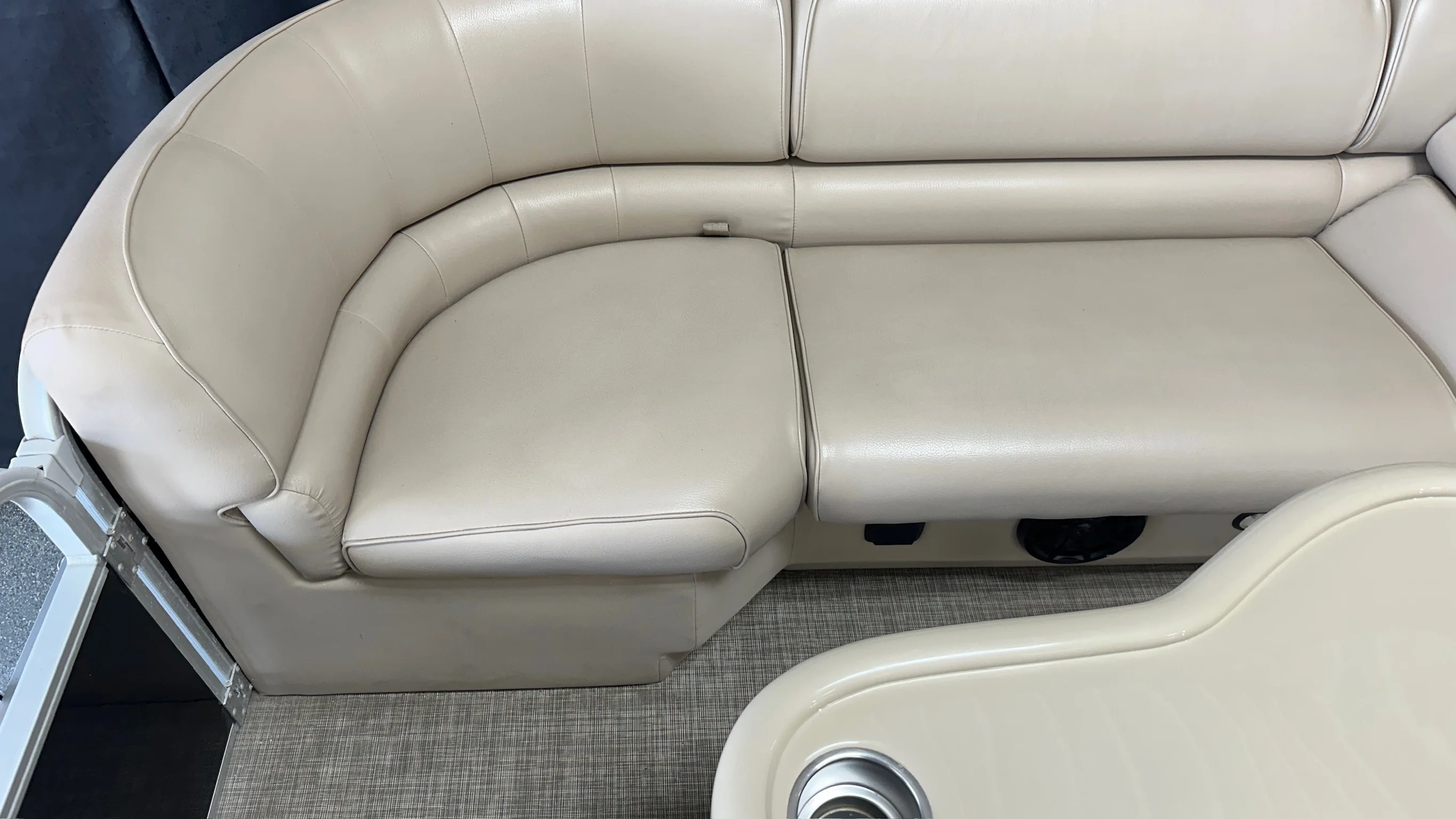2016 G3 Boats SUNCATCHER X324SS Image Thumbnail #21