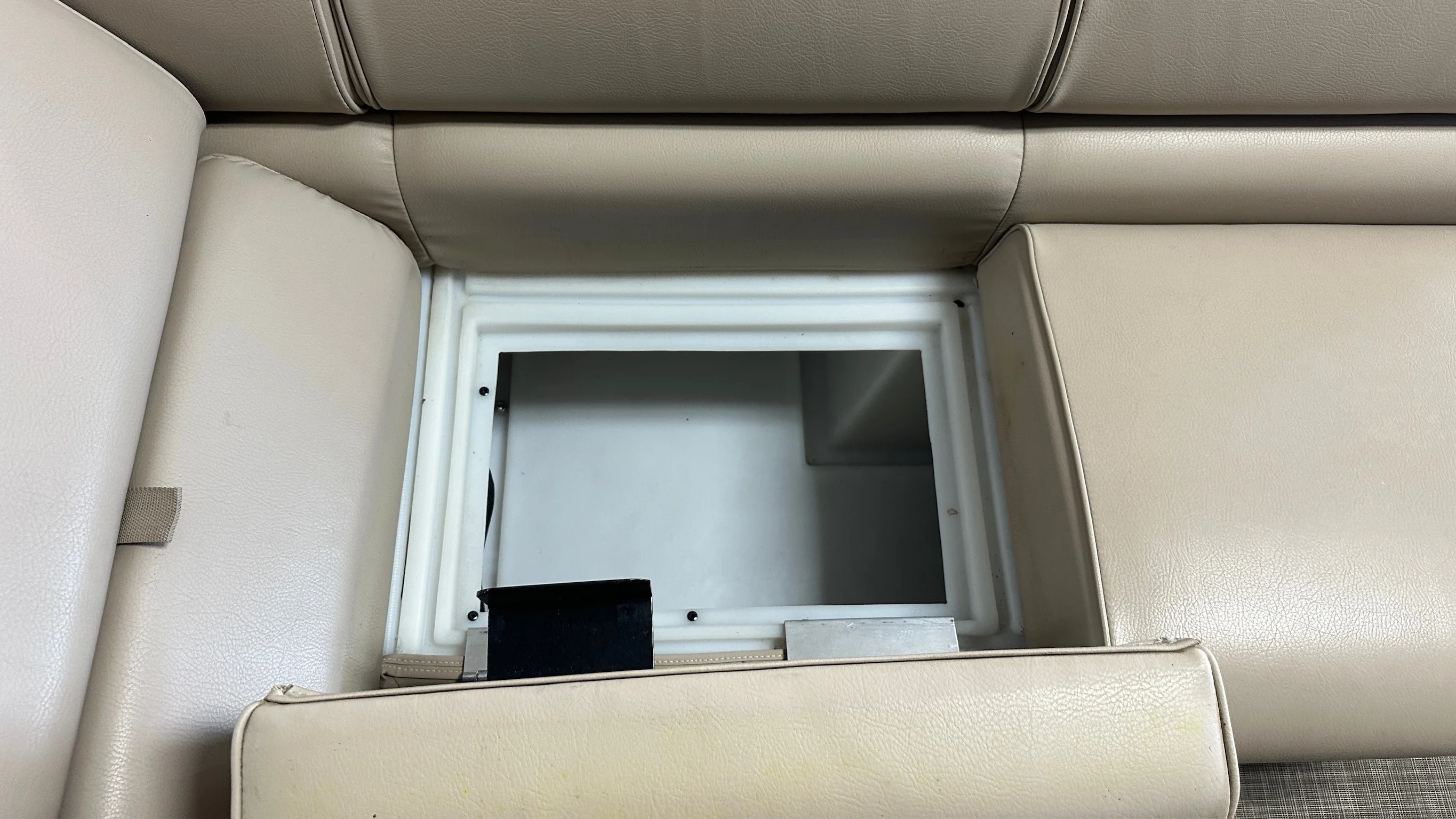 2016 G3 Boats SUNCATCHER X324SS Image Thumbnail #34