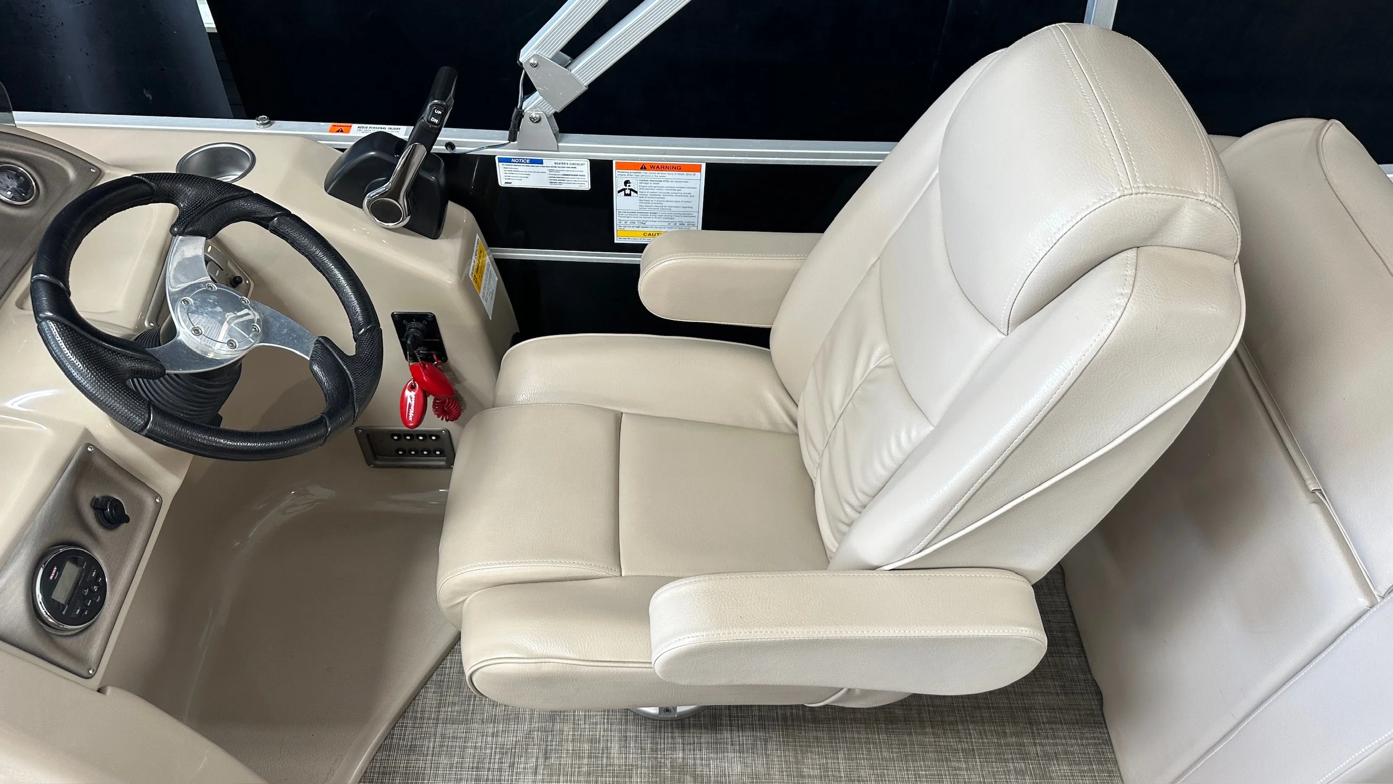 2016 G3 Boats SUNCATCHER X324SS Image Thumbnail #40