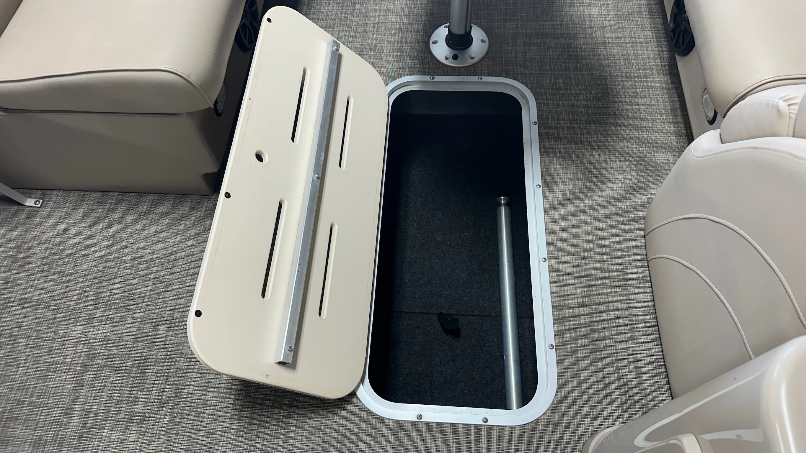 2016 G3 Boats SUNCATCHER X324SS Image Thumbnail #28
