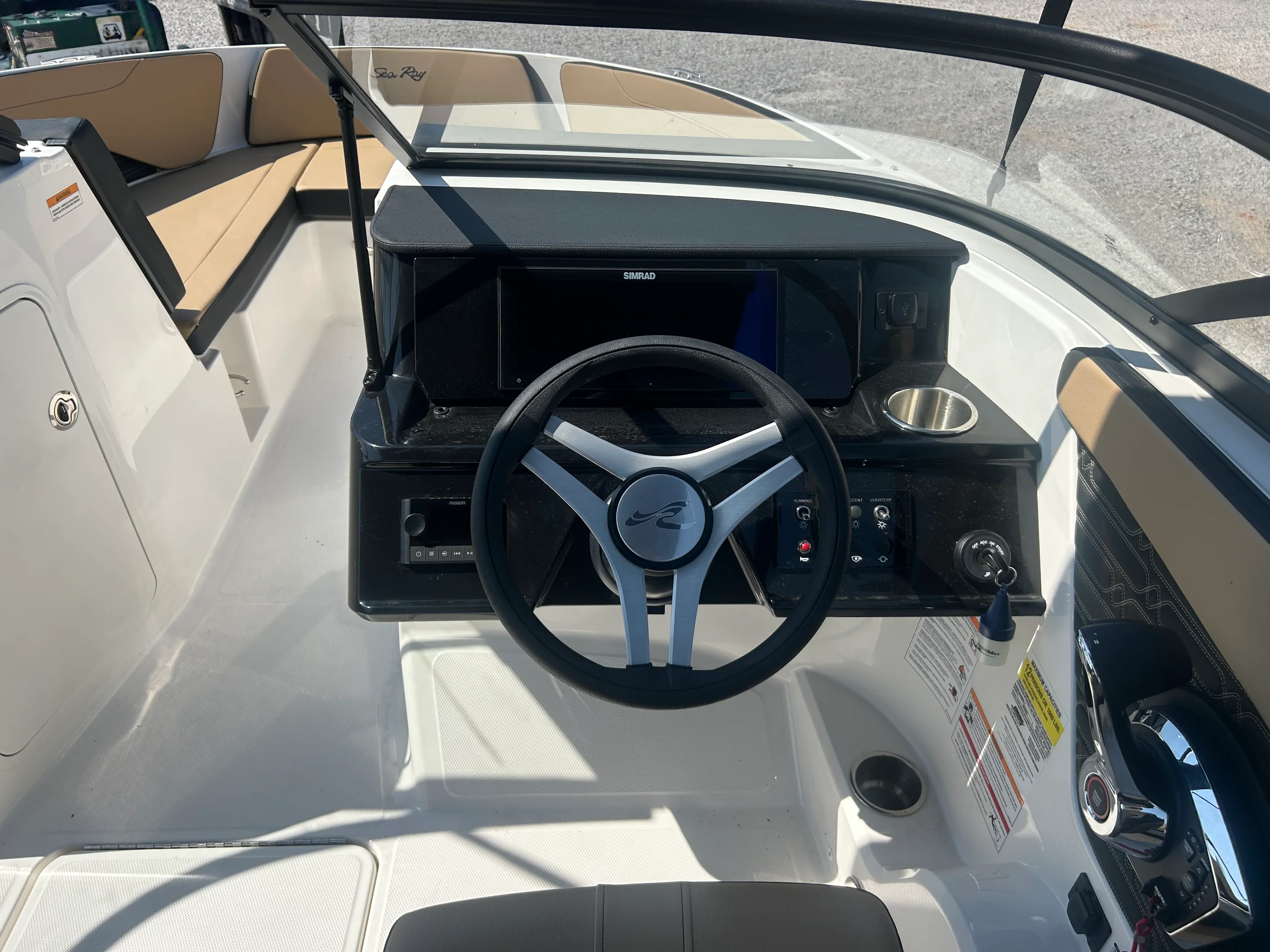 2026 Sea Ray SPX 210 Outboard Image Thumbnail #15