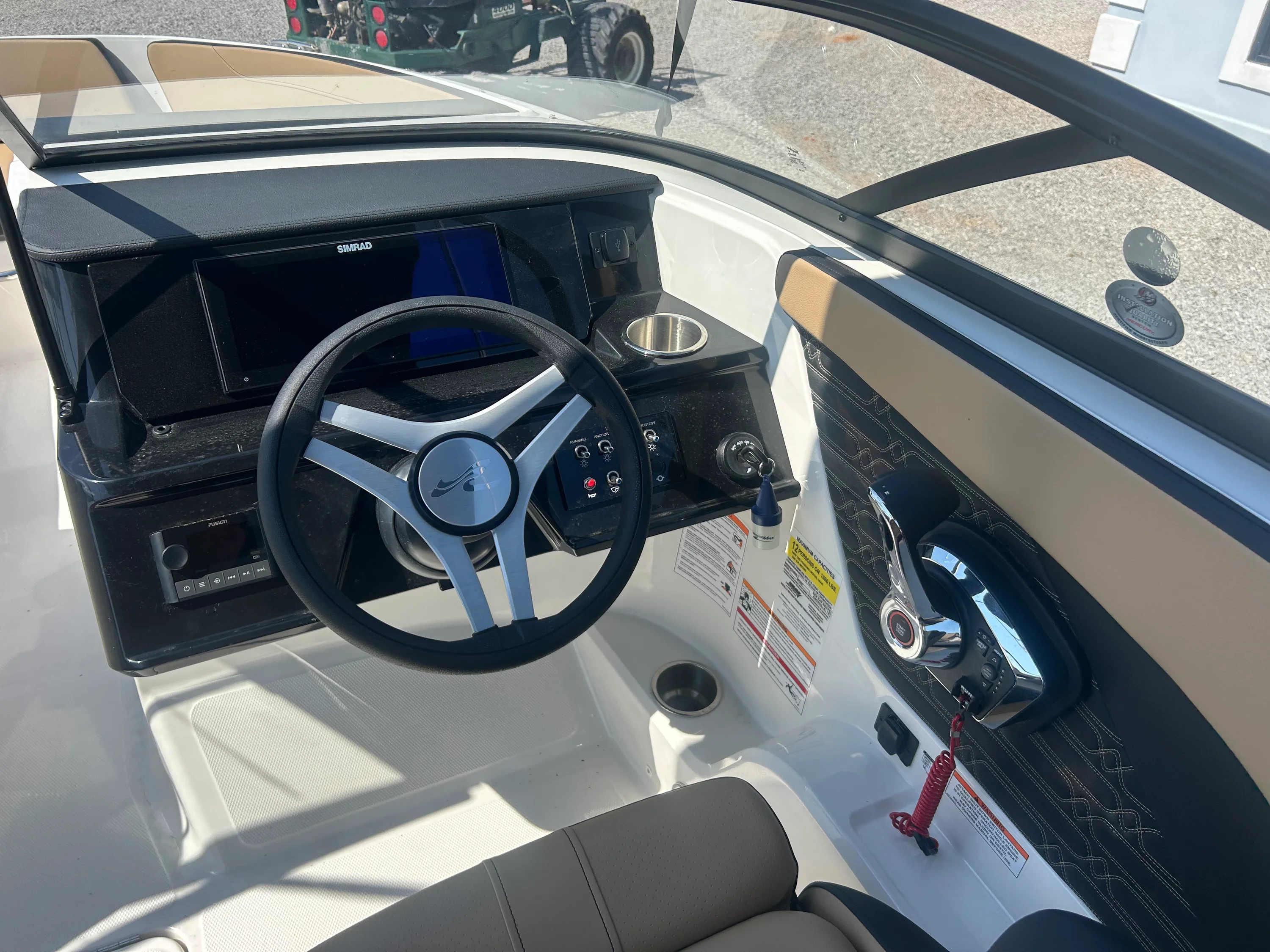 2026 Sea Ray SPX 210 Outboard Image Thumbnail #16