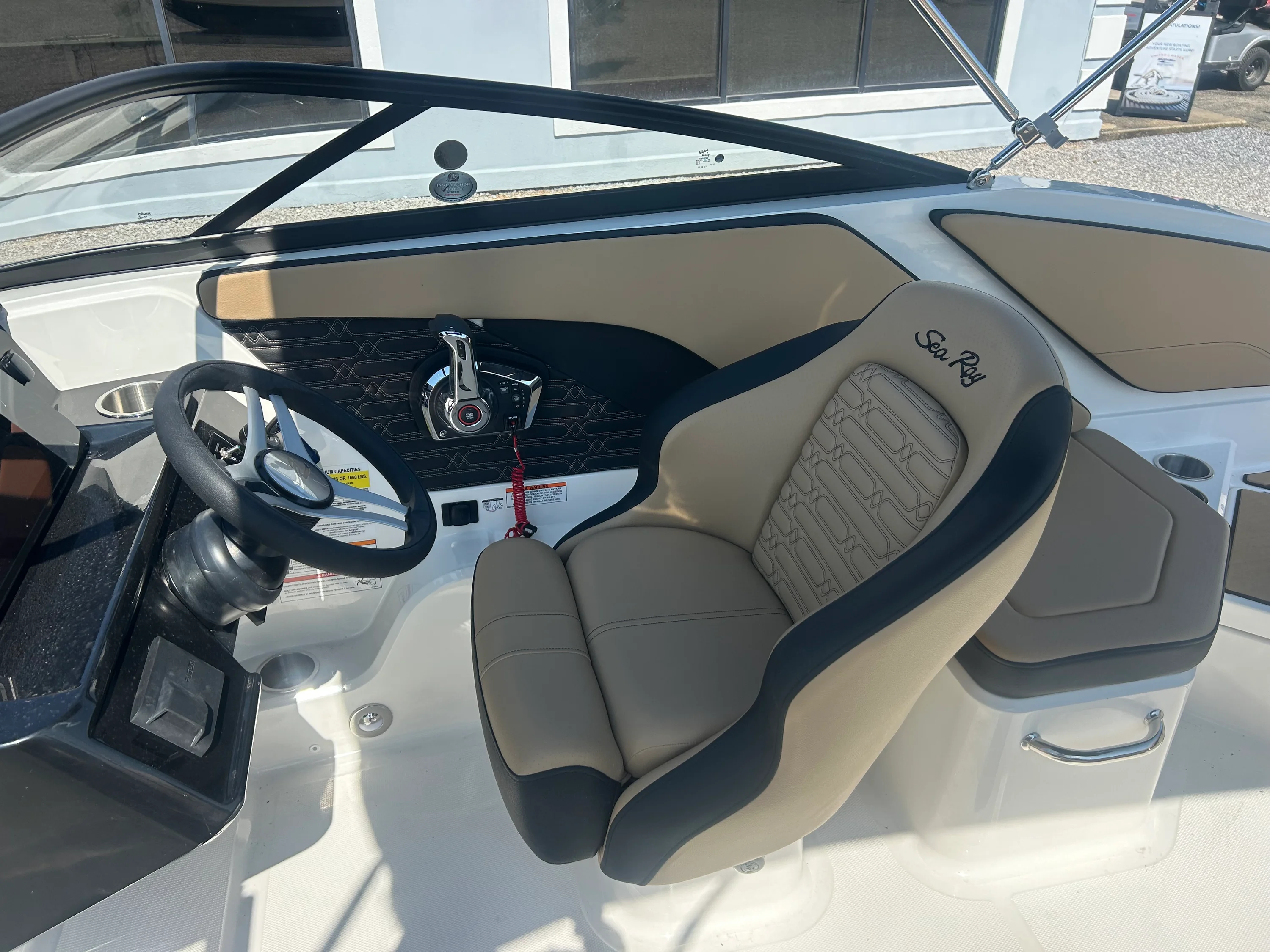 2026 Sea Ray SPX 210 Outboard Image Thumbnail #14