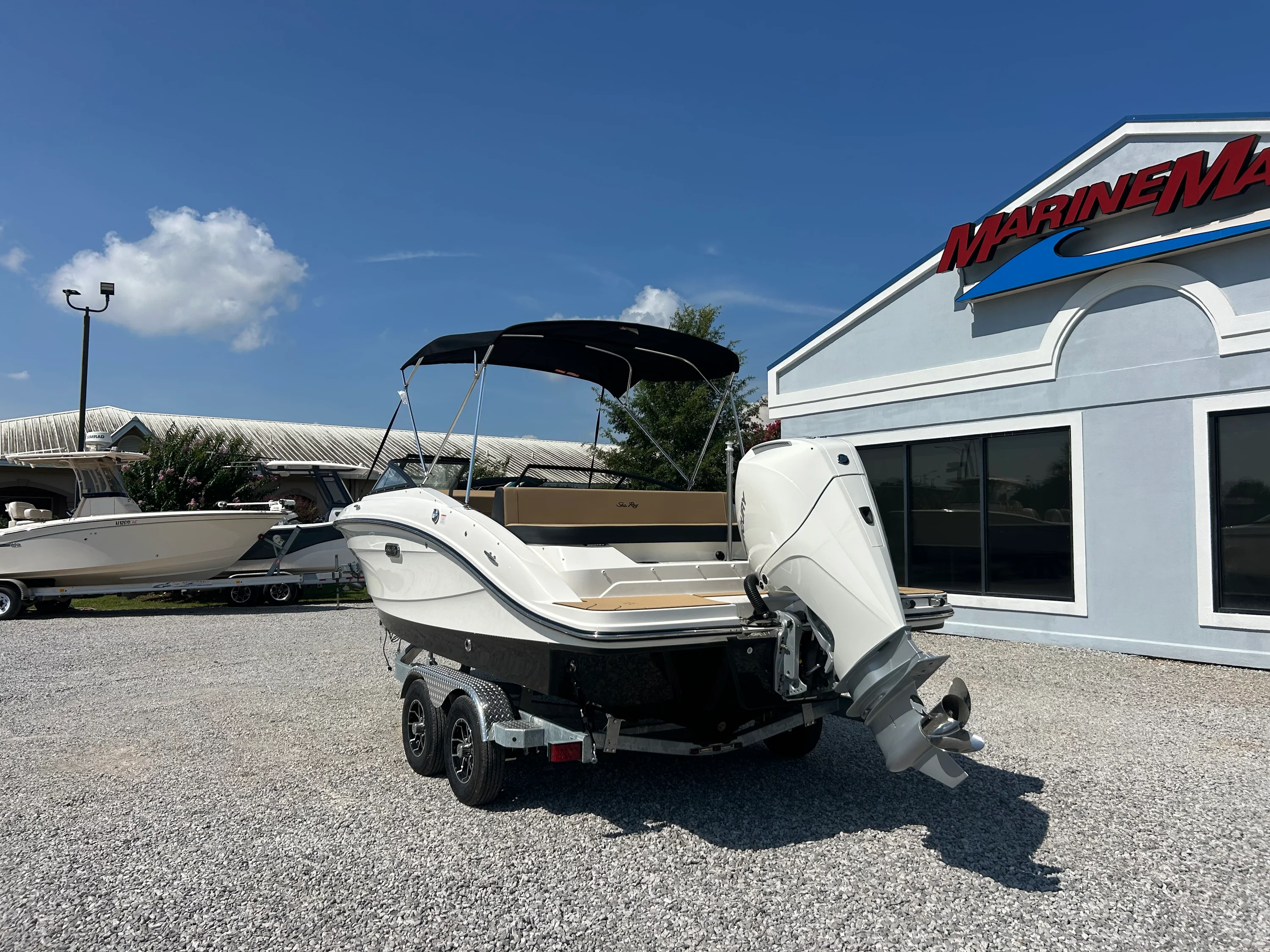 2026 Sea Ray SPX 210 Outboard Image Thumbnail #5