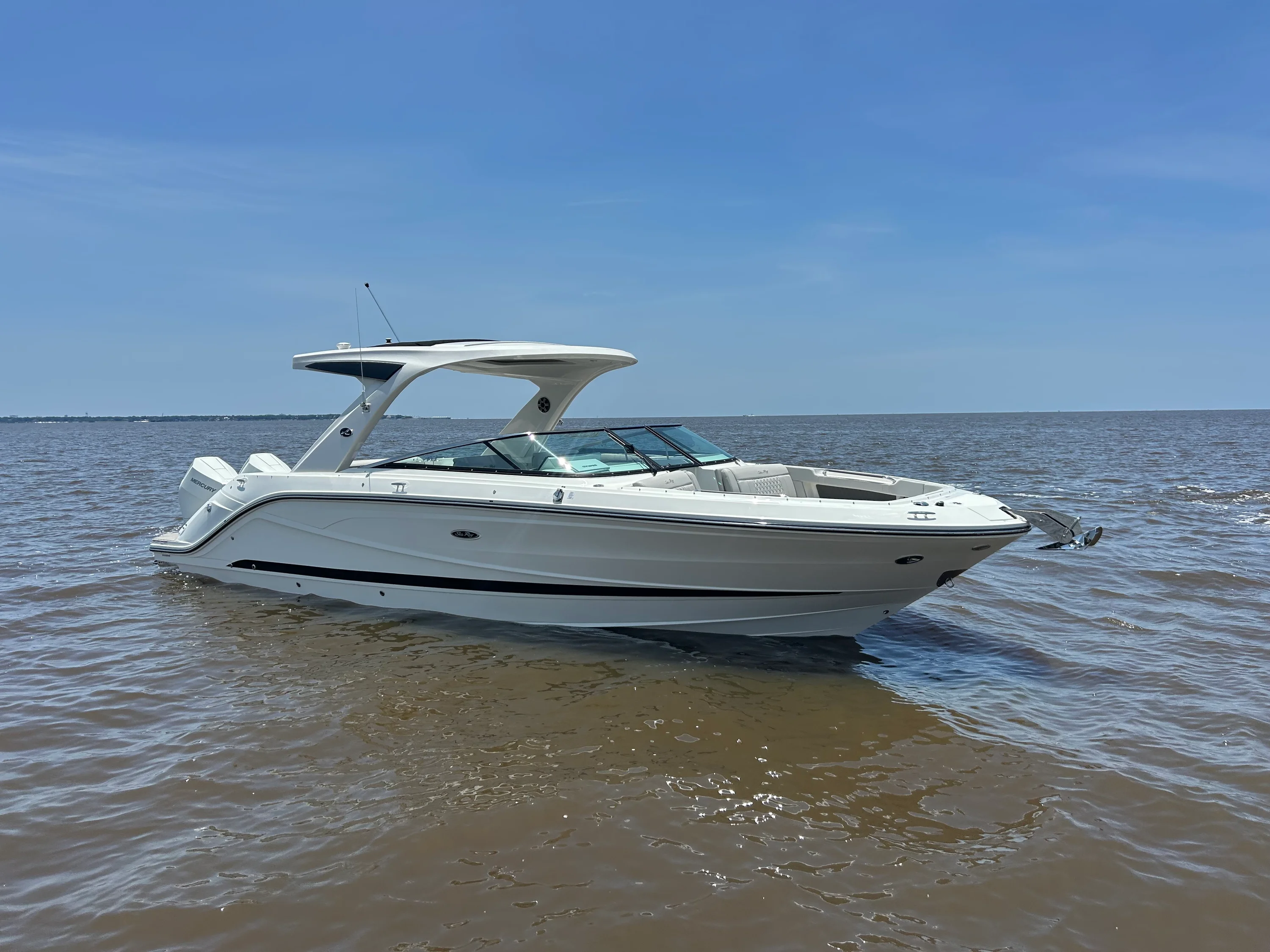 2026 Sea Ray SLX 310 Outboard Image Thumbnail #4