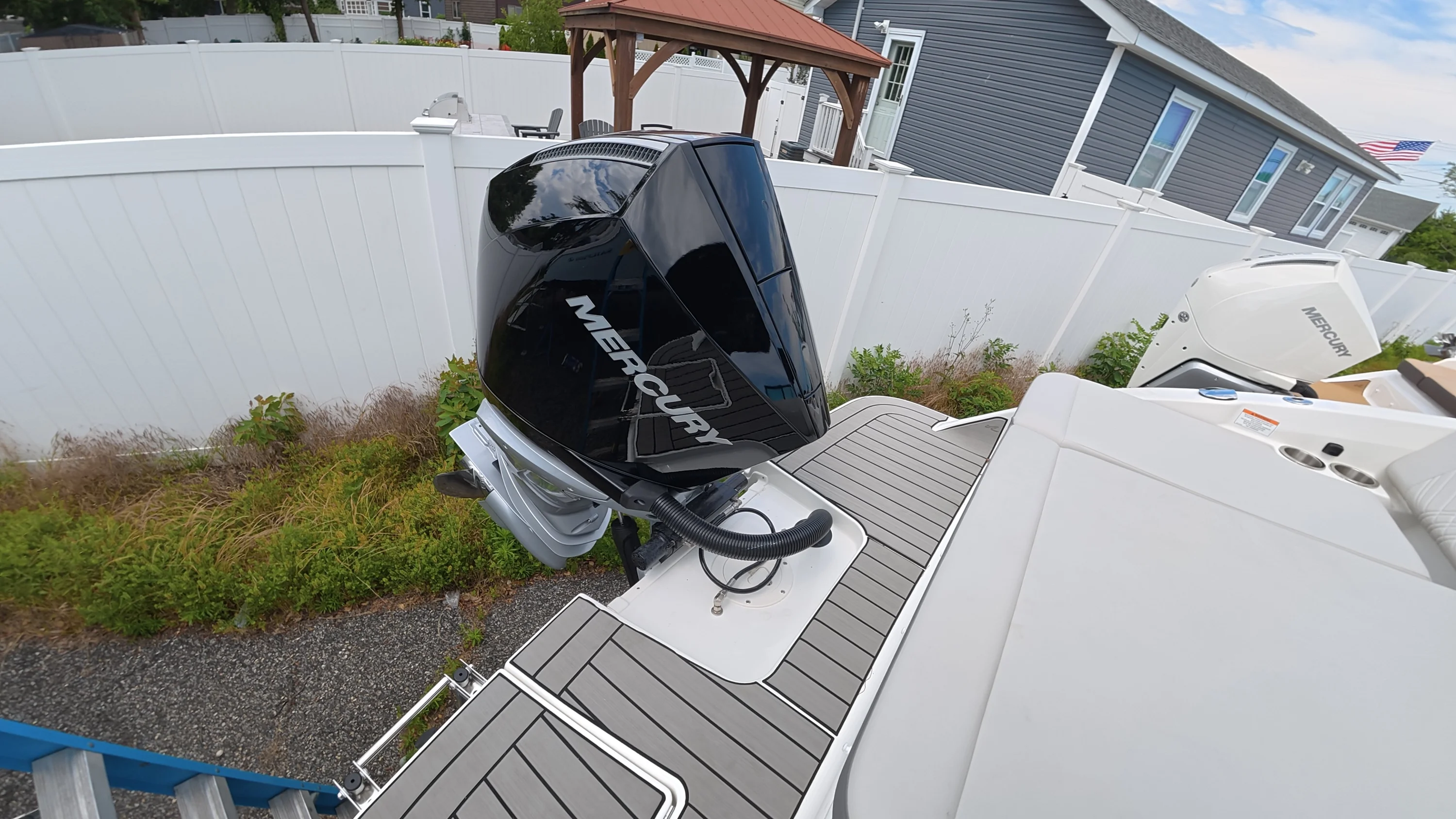 2026 Sea Ray SDX 250 Outboard Image Thumbnail #1