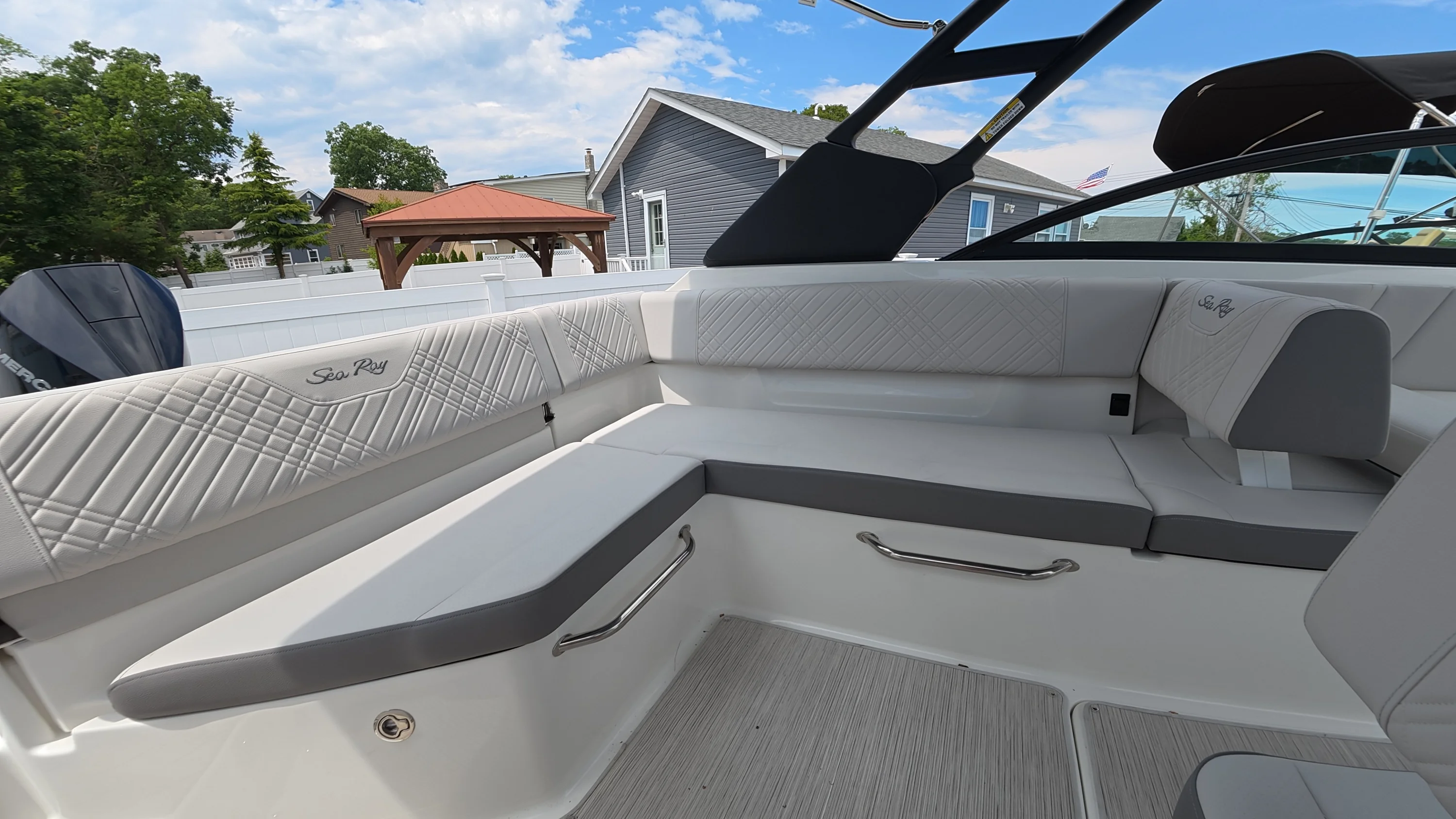 2026 Sea Ray SDX 250 Outboard Image Thumbnail #13