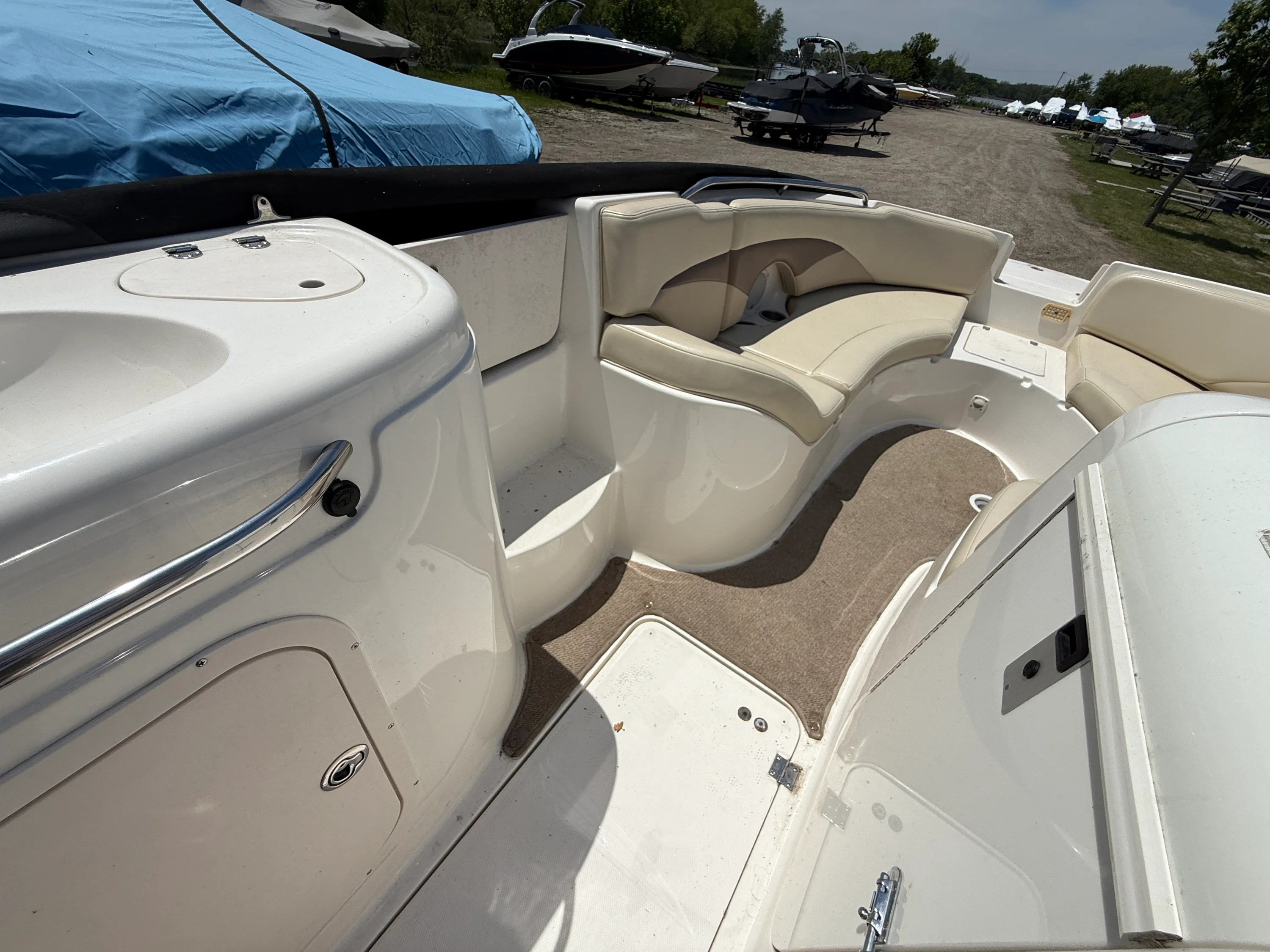 2005 Chaparral 252 SUNSESTA Image Thumbnail #17