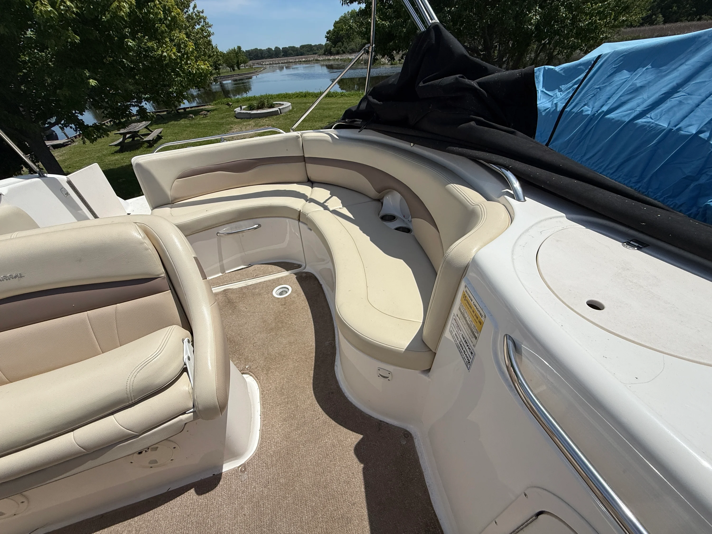 2005 Chaparral 252 SUNSESTA Image Thumbnail #7