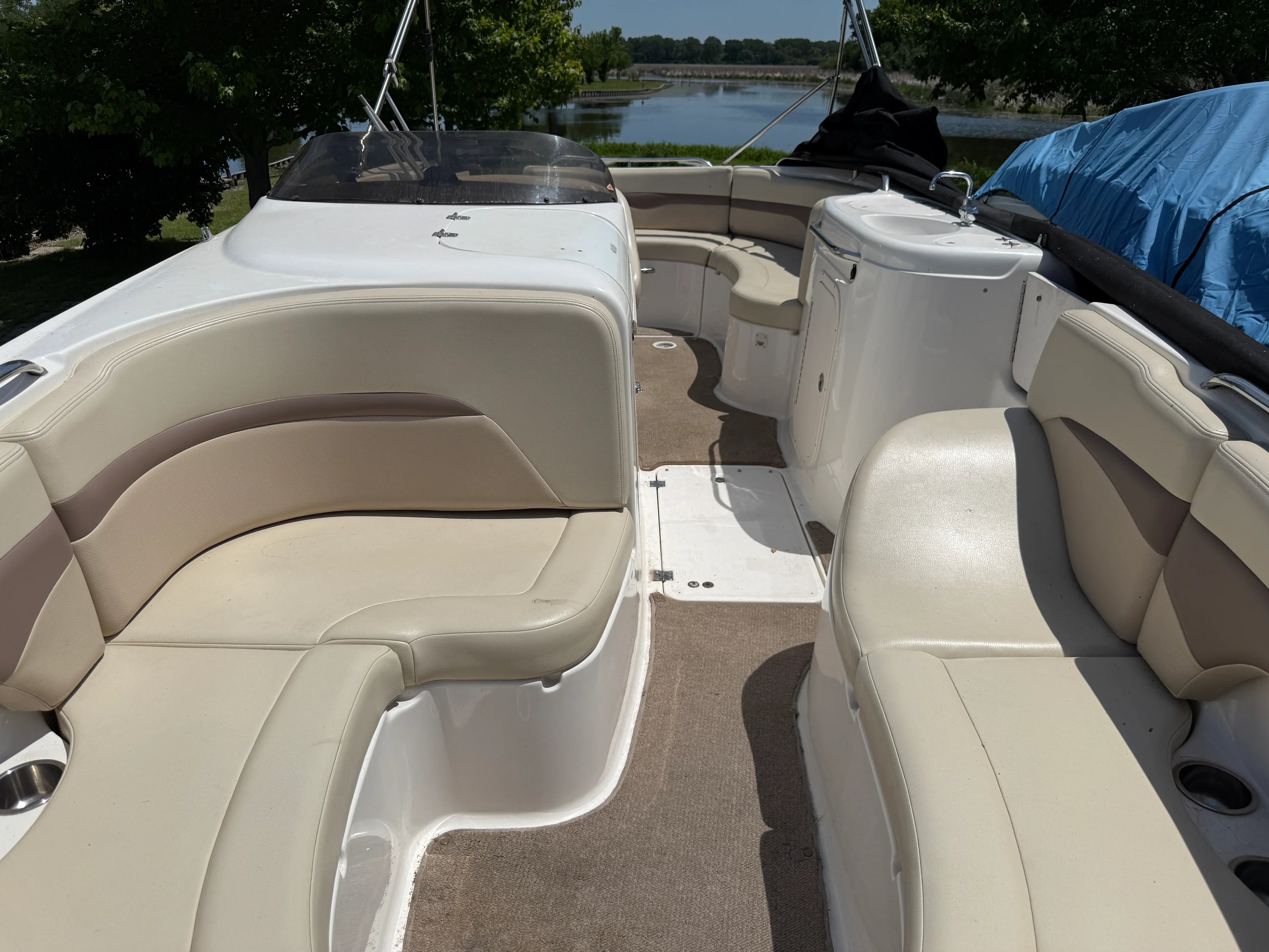 2005 Chaparral 252 SUNSESTA Image Thumbnail #3