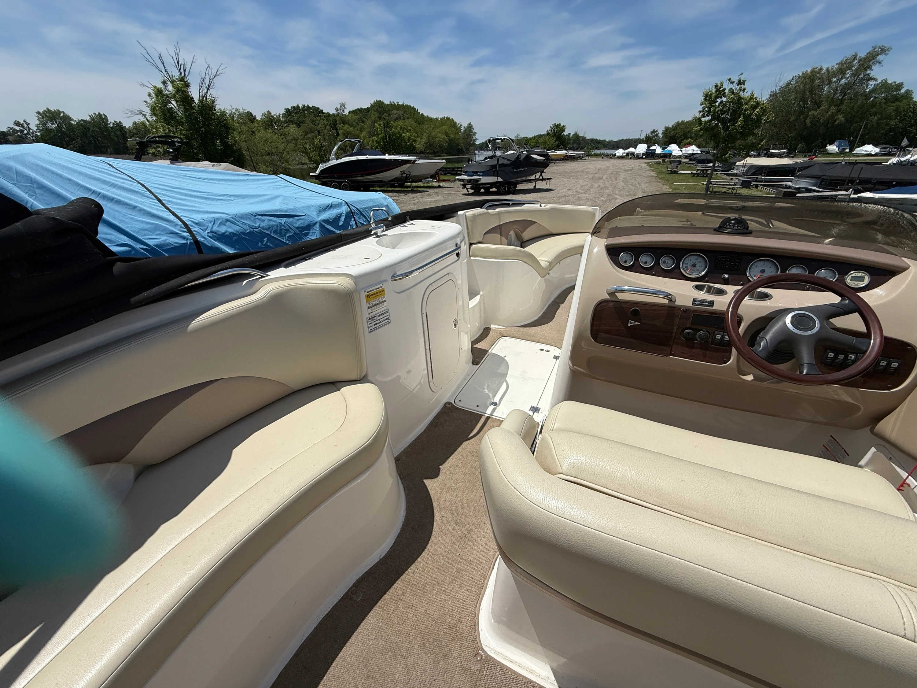 2005 Chaparral 252 SUNSESTA Image Thumbnail #14
