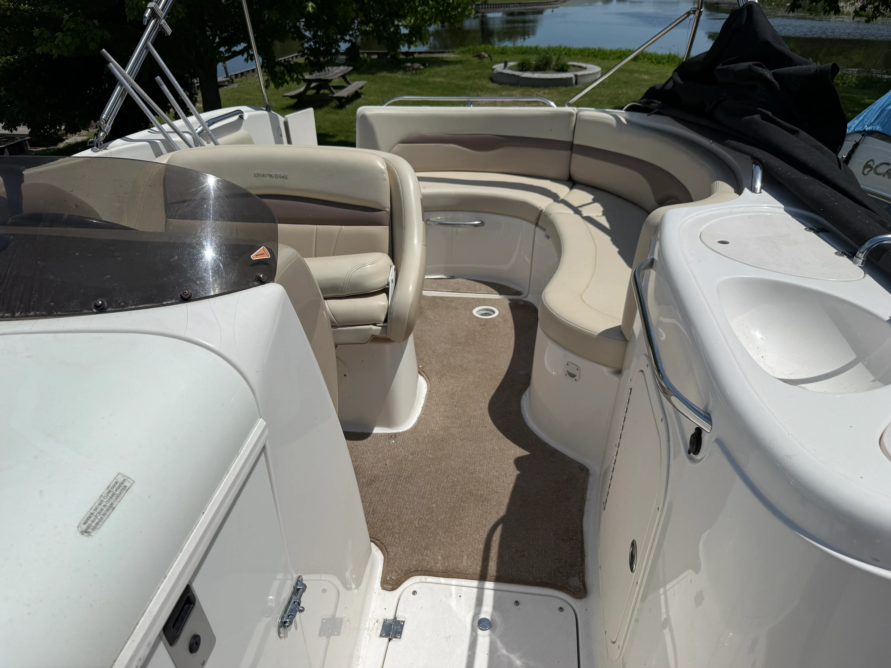 2005 Chaparral 252 SUNSESTA Image Thumbnail #4