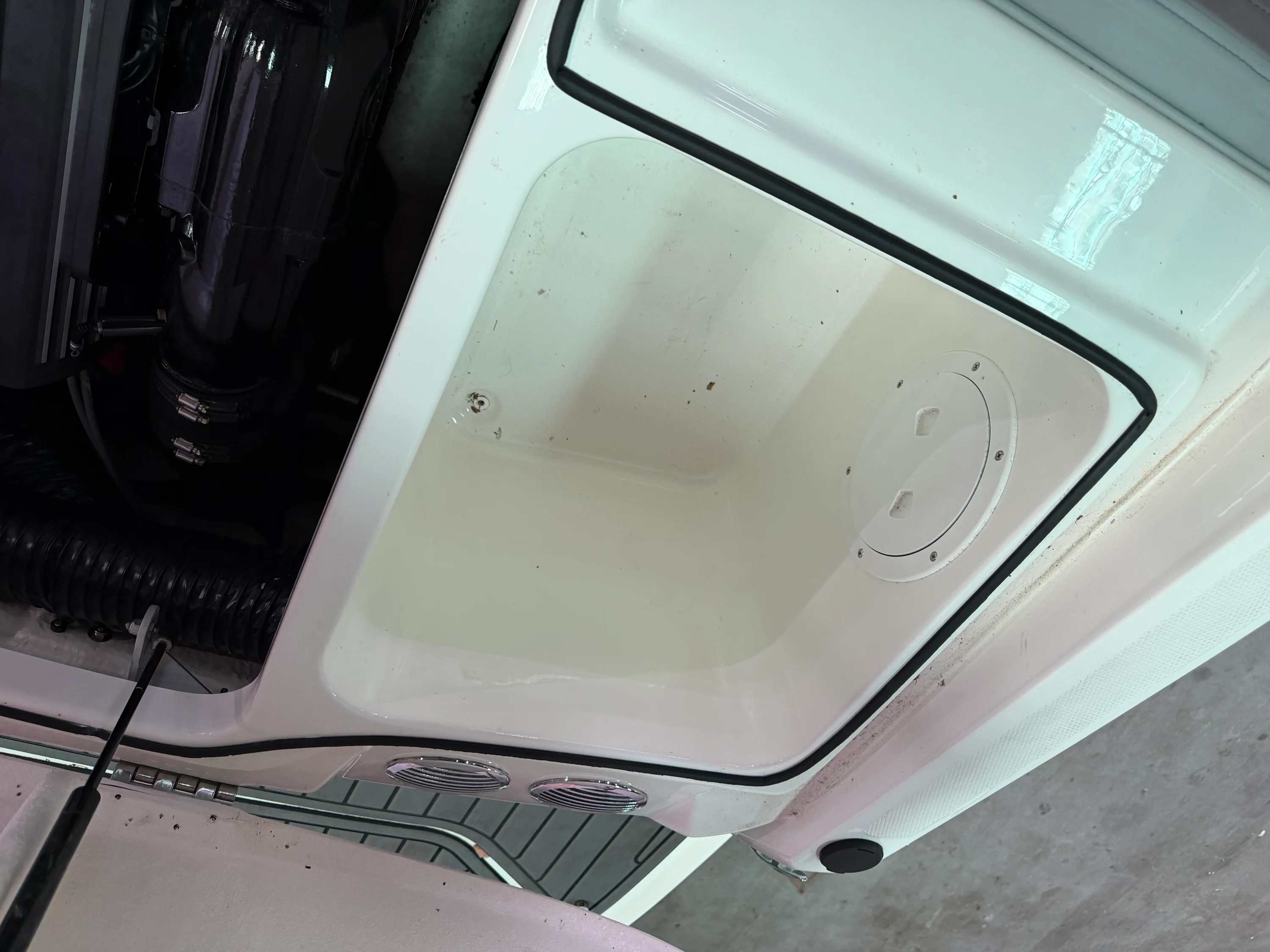 2023 Bayliner VR4 Bowrider Image Thumbnail #13