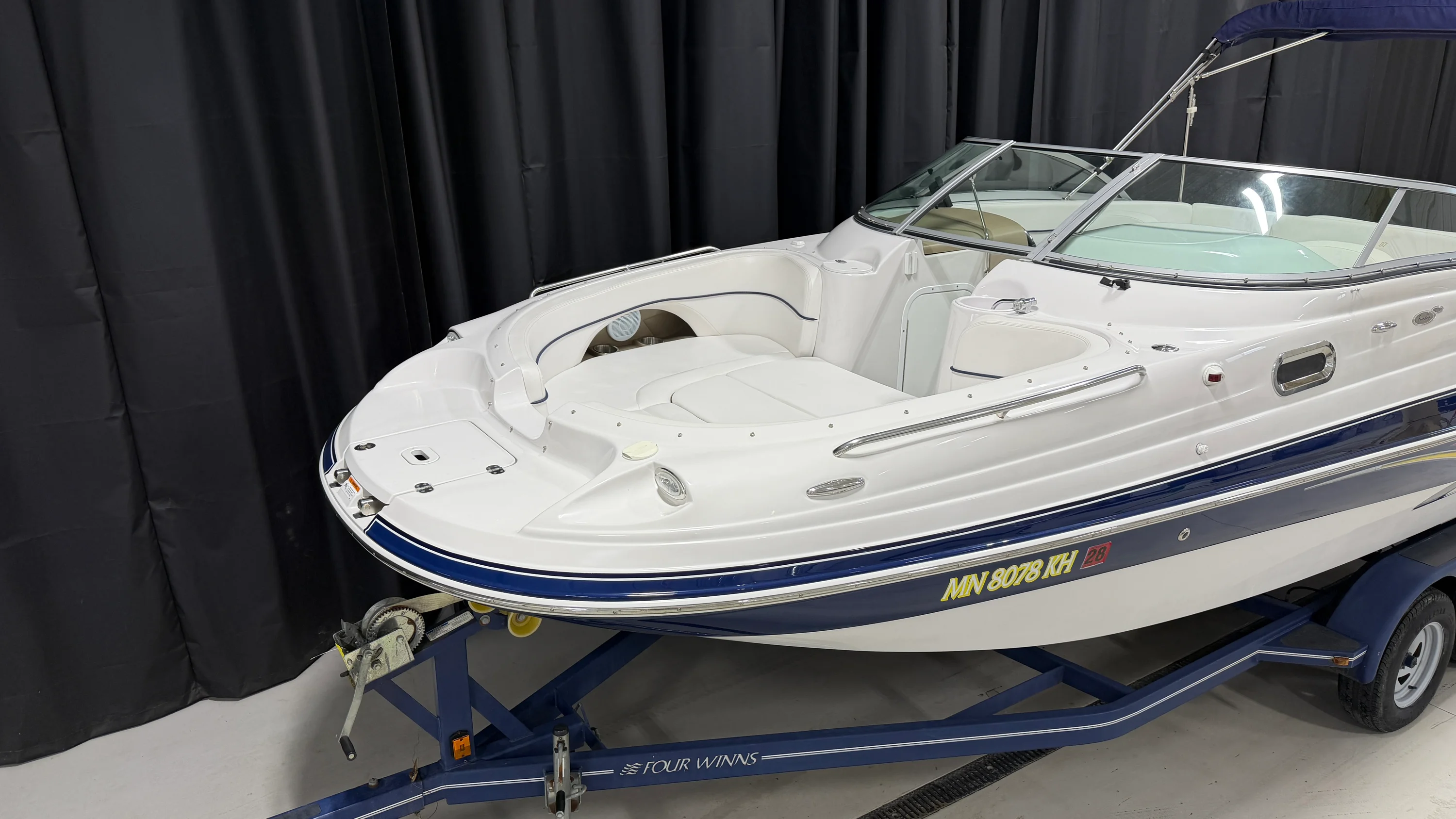 2007 Four Winns 224 FUNSHIP Image Thumbnail #4