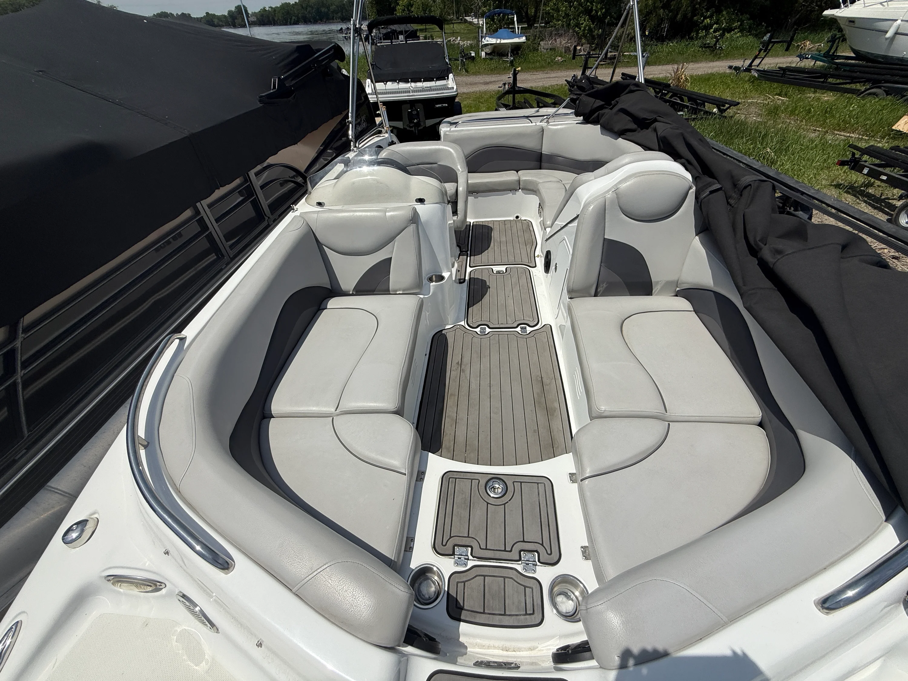 2018 Hurricane SS 202 Image Thumbnail #3