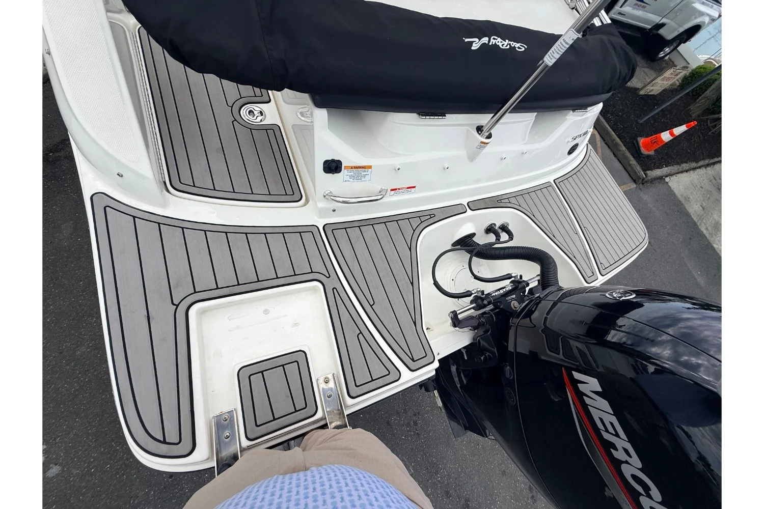 2023 Sea Ray 190 SPX OB Image Thumbnail #3