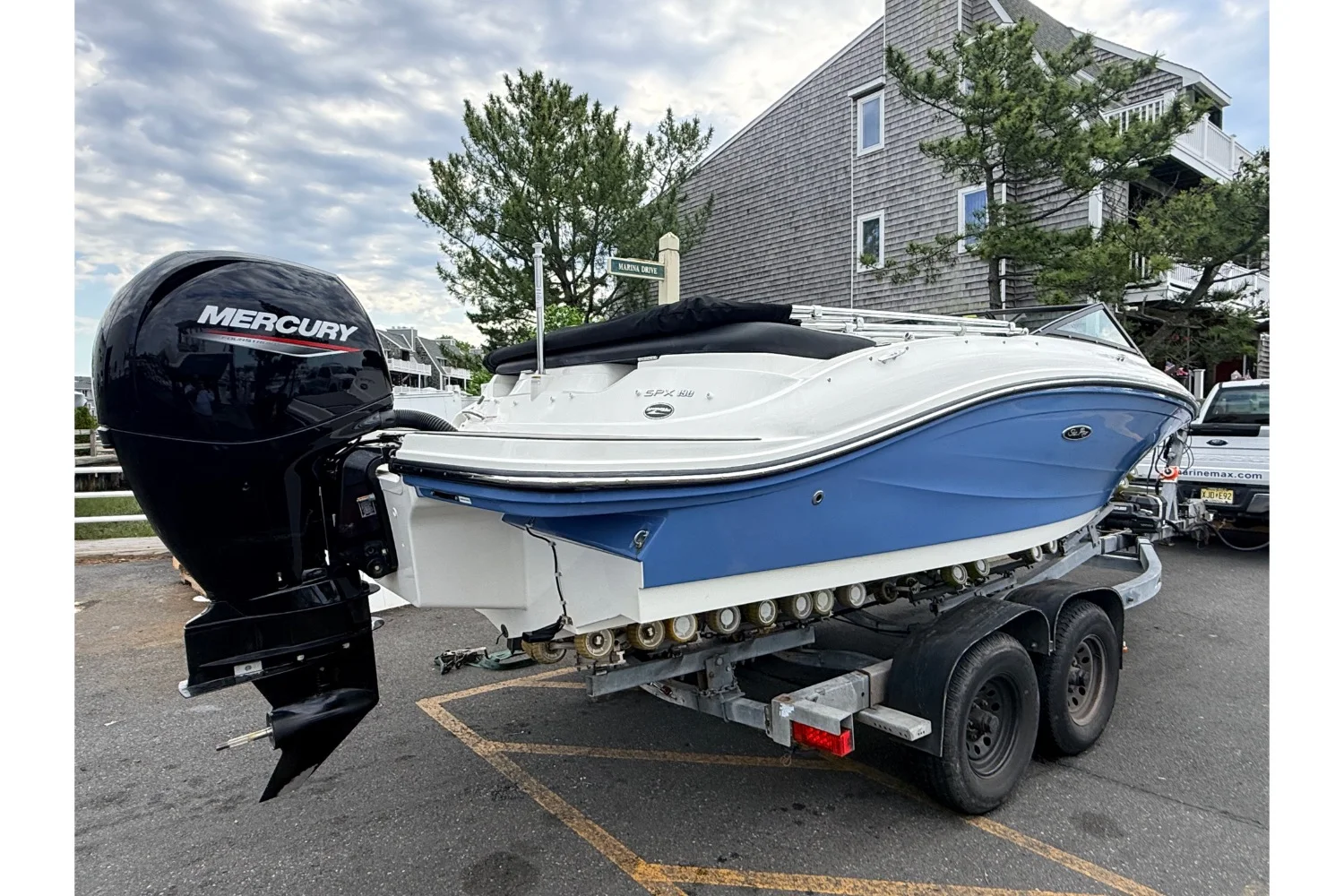 2023 Sea Ray 190 SPX OB Image Thumbnail #0