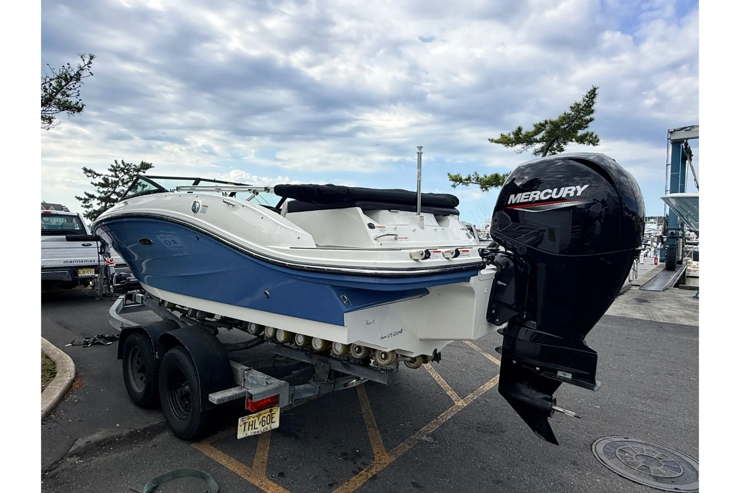 2023 Sea Ray 190 SPX OB Image Thumbnail #1