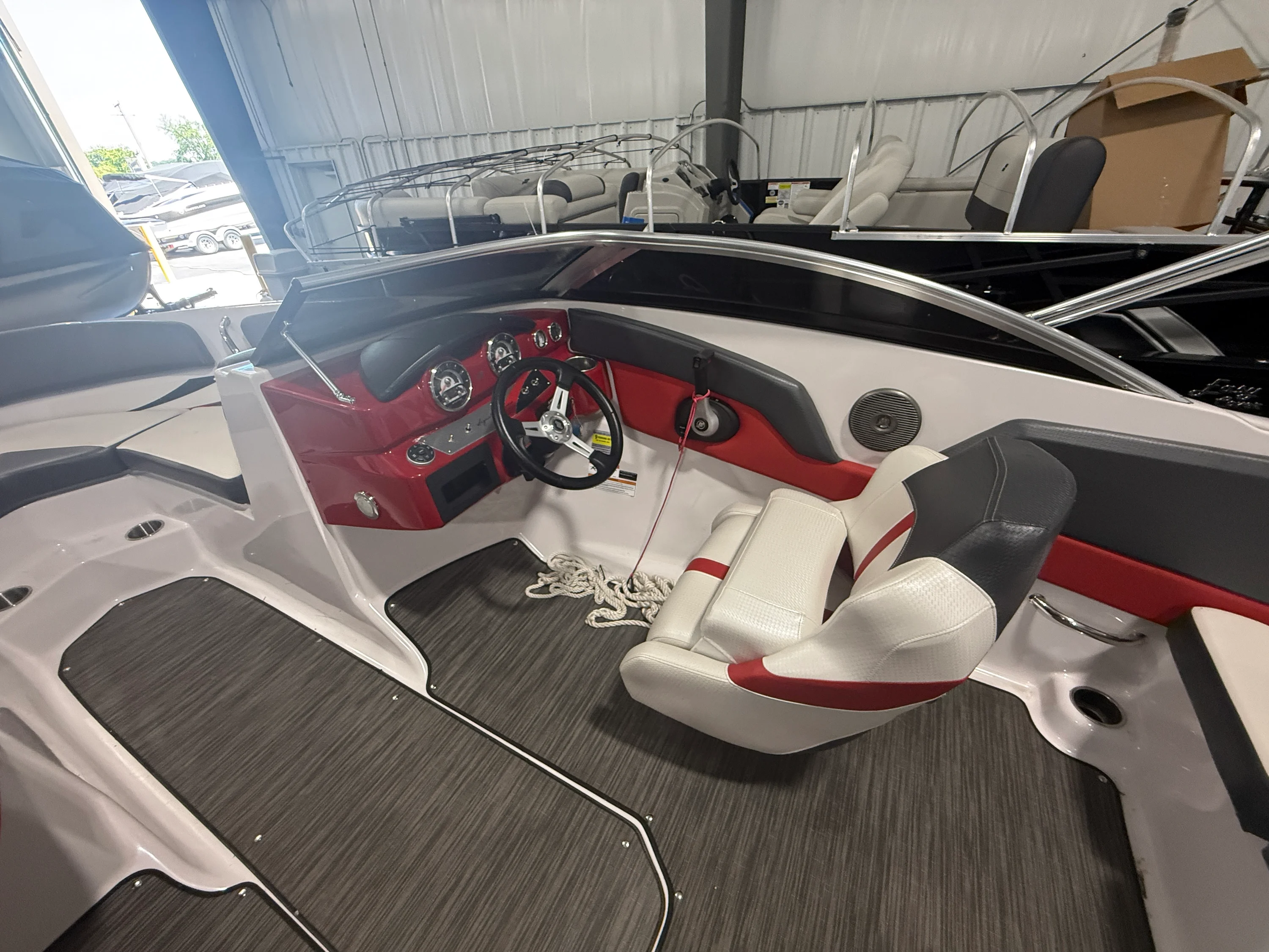 2017 Four Winns 200H SIGNATURE Image Thumbnail #10