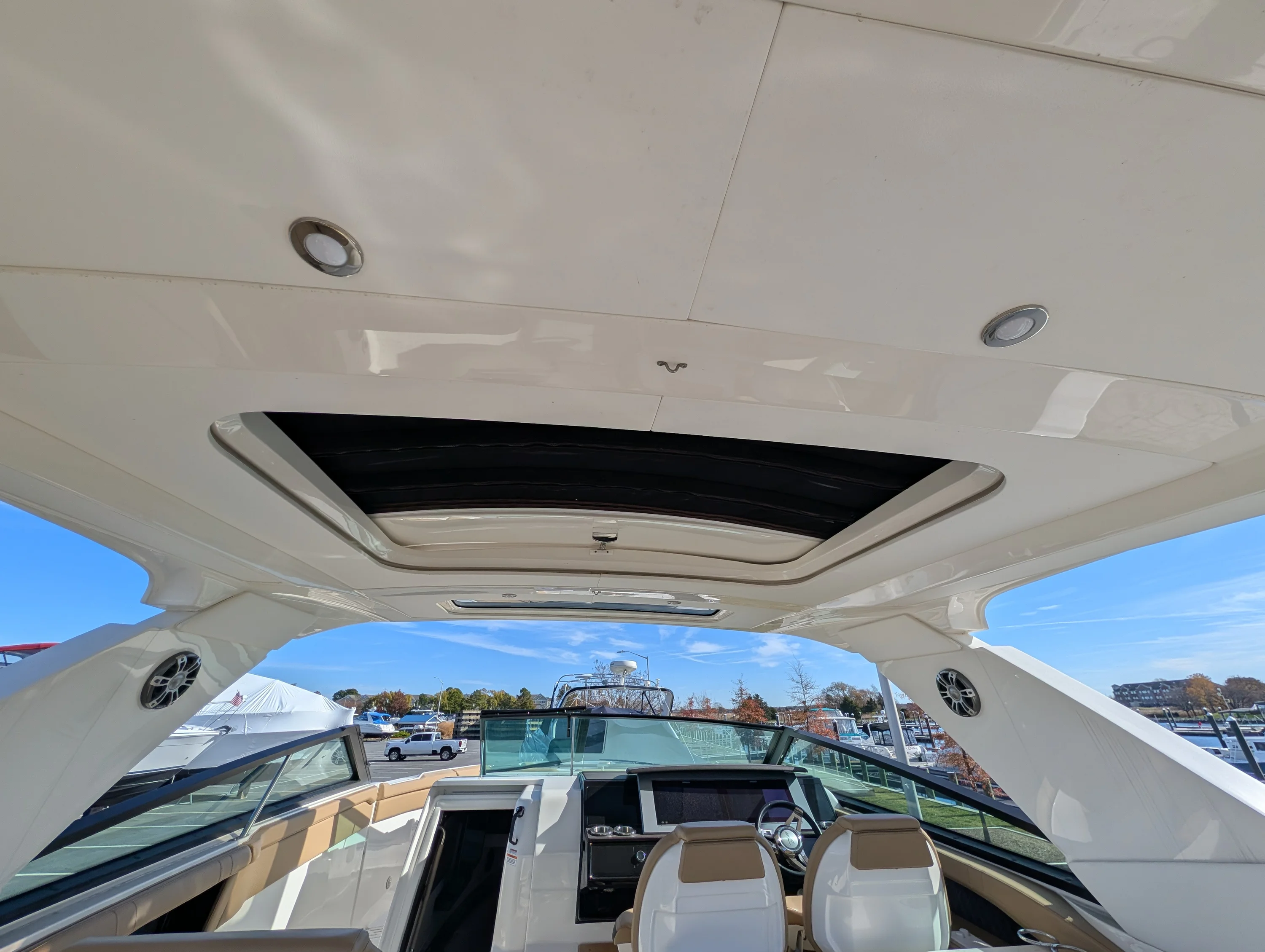 2023 Sea Ray 400 SLX OB Image Thumbnail #18