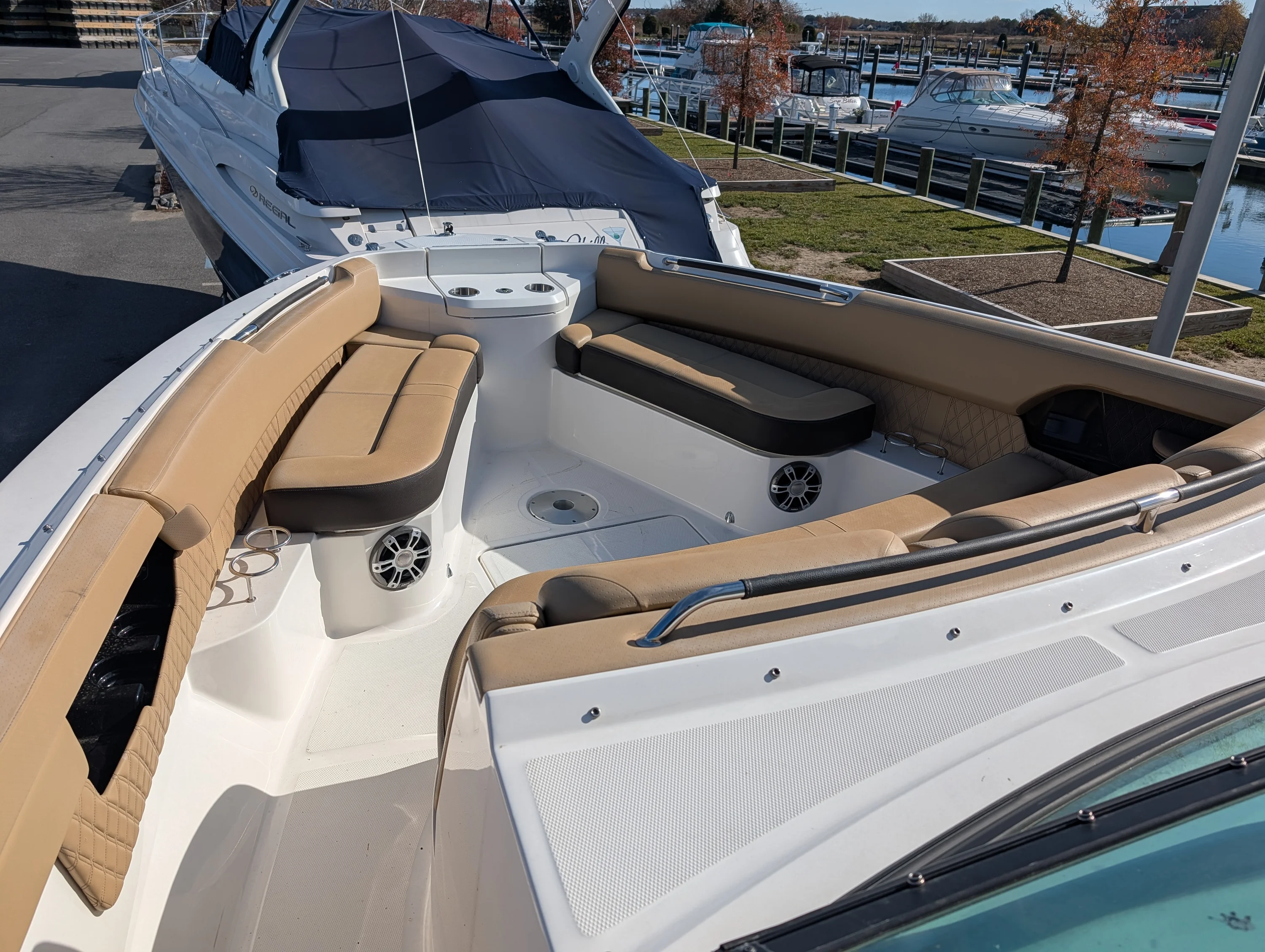 2023 Sea Ray 400 SLX OB Image Thumbnail #13