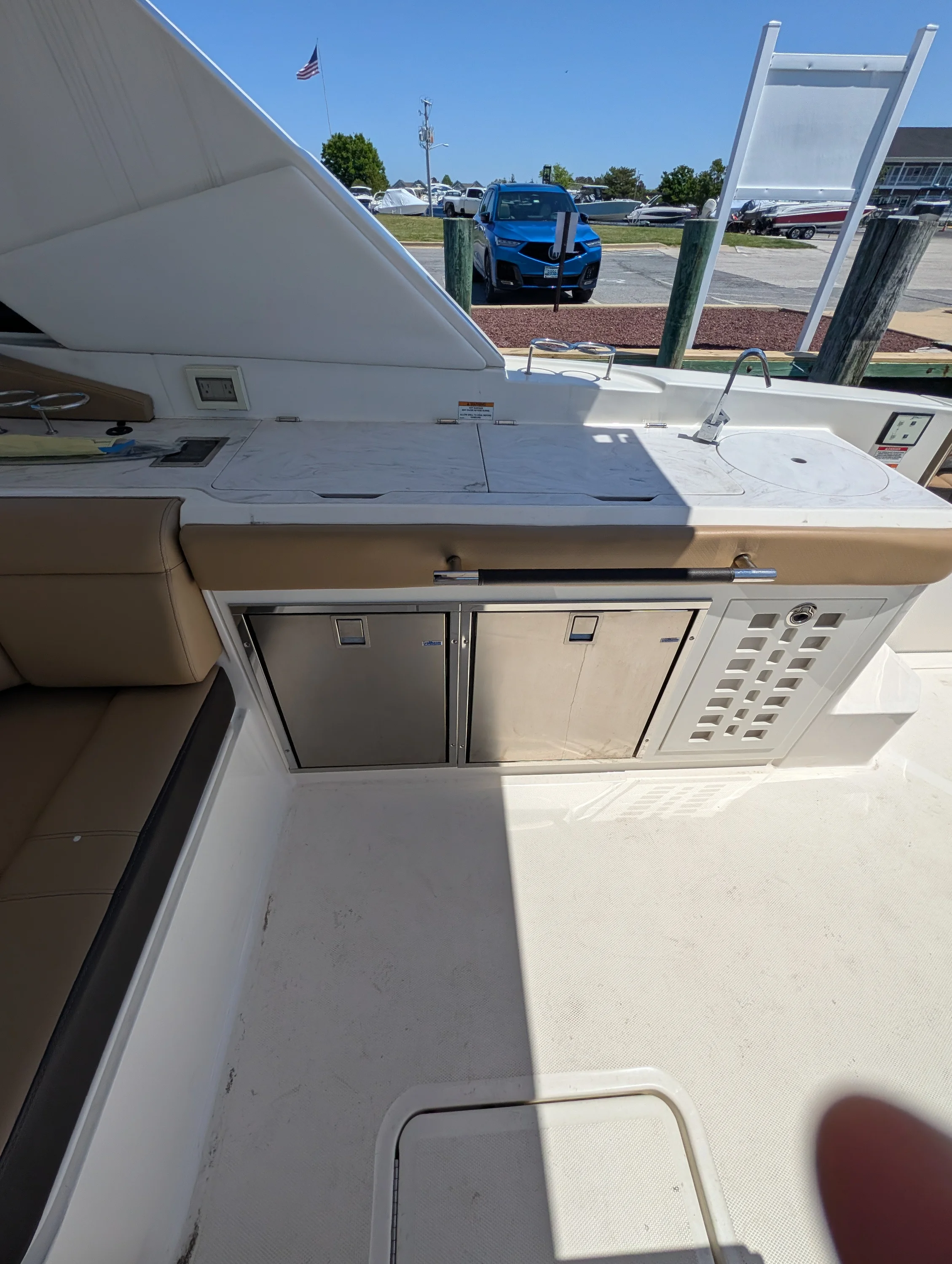 2023 Sea Ray 400 SLX OB Image Thumbnail #41