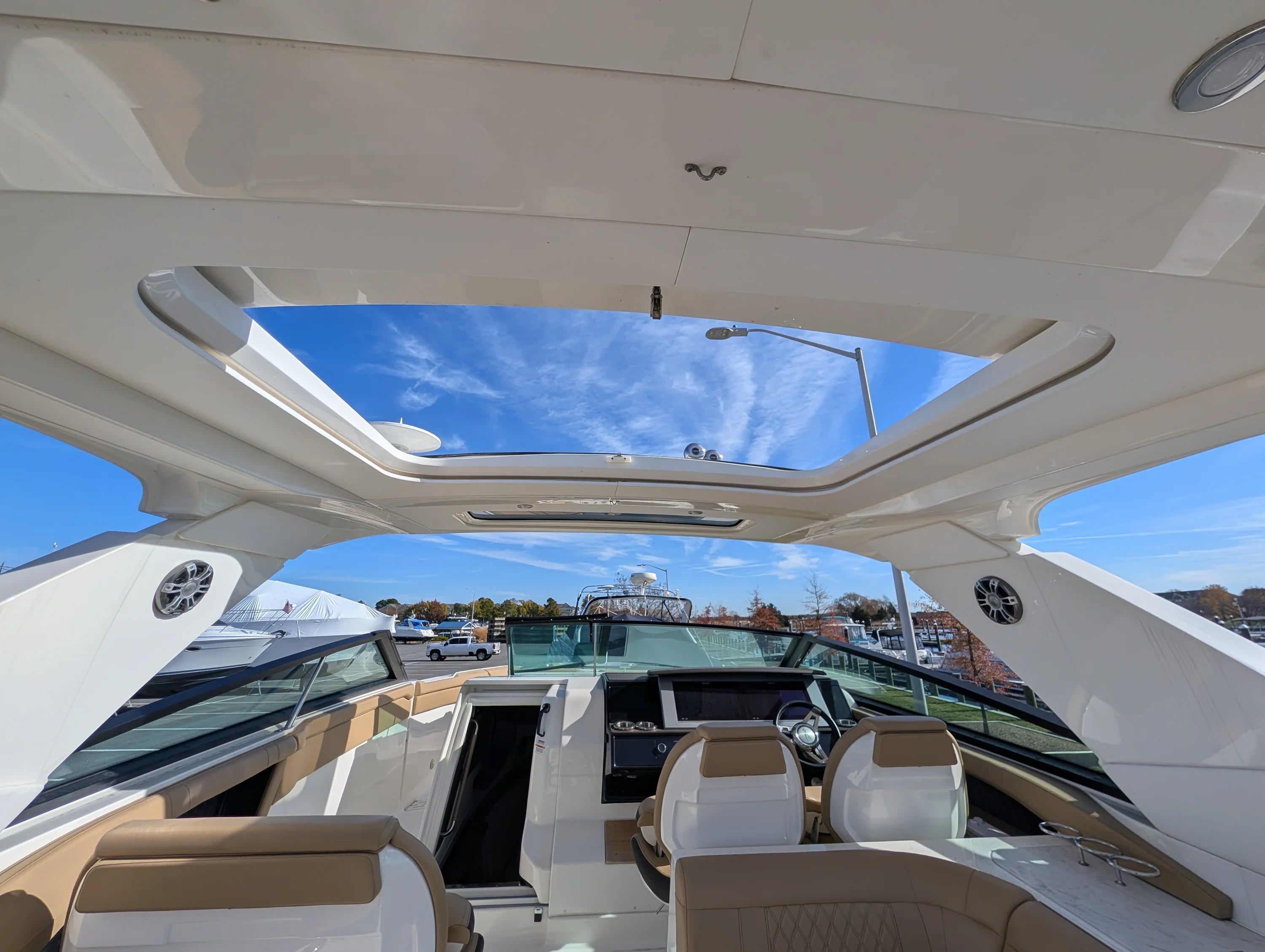 2023 Sea Ray 400 SLX OB Image Thumbnail #19