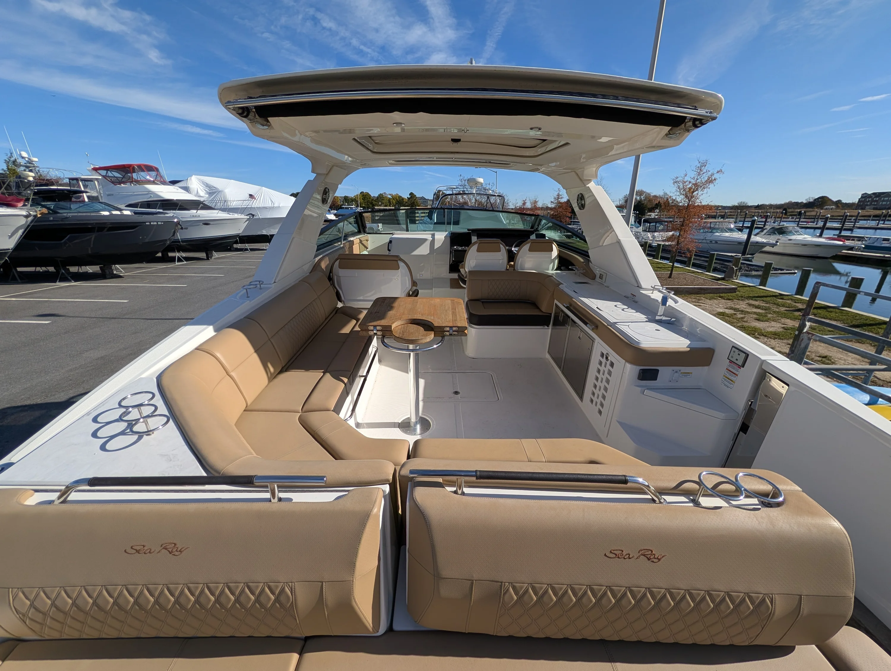 2023 Sea Ray 400 SLX OB Image Thumbnail #7