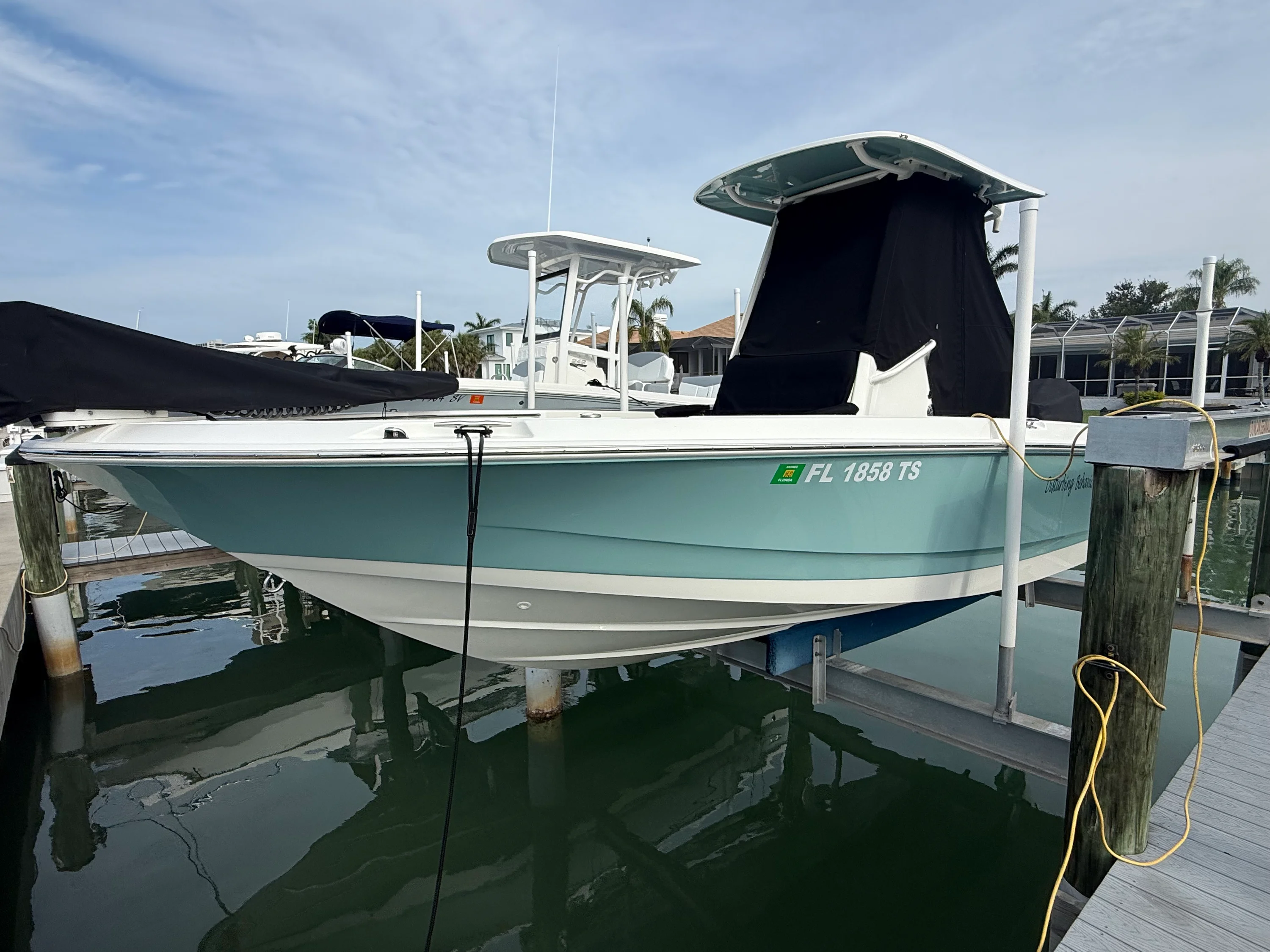 2024 Boston Whaler 22 DAUNTLESS Image Thumbnail #1