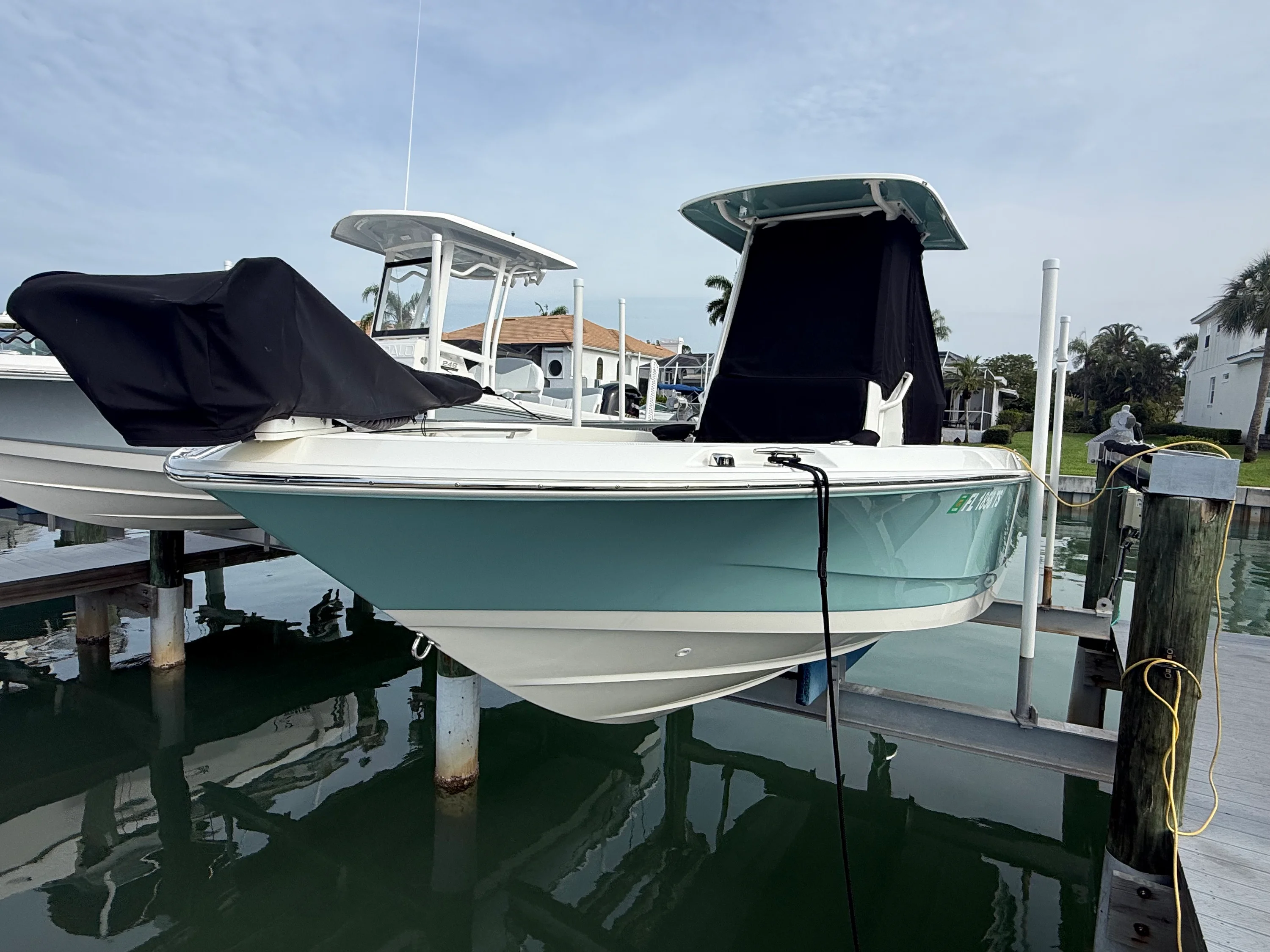 2024 Boston Whaler 22 DAUNTLESS Image Thumbnail #2